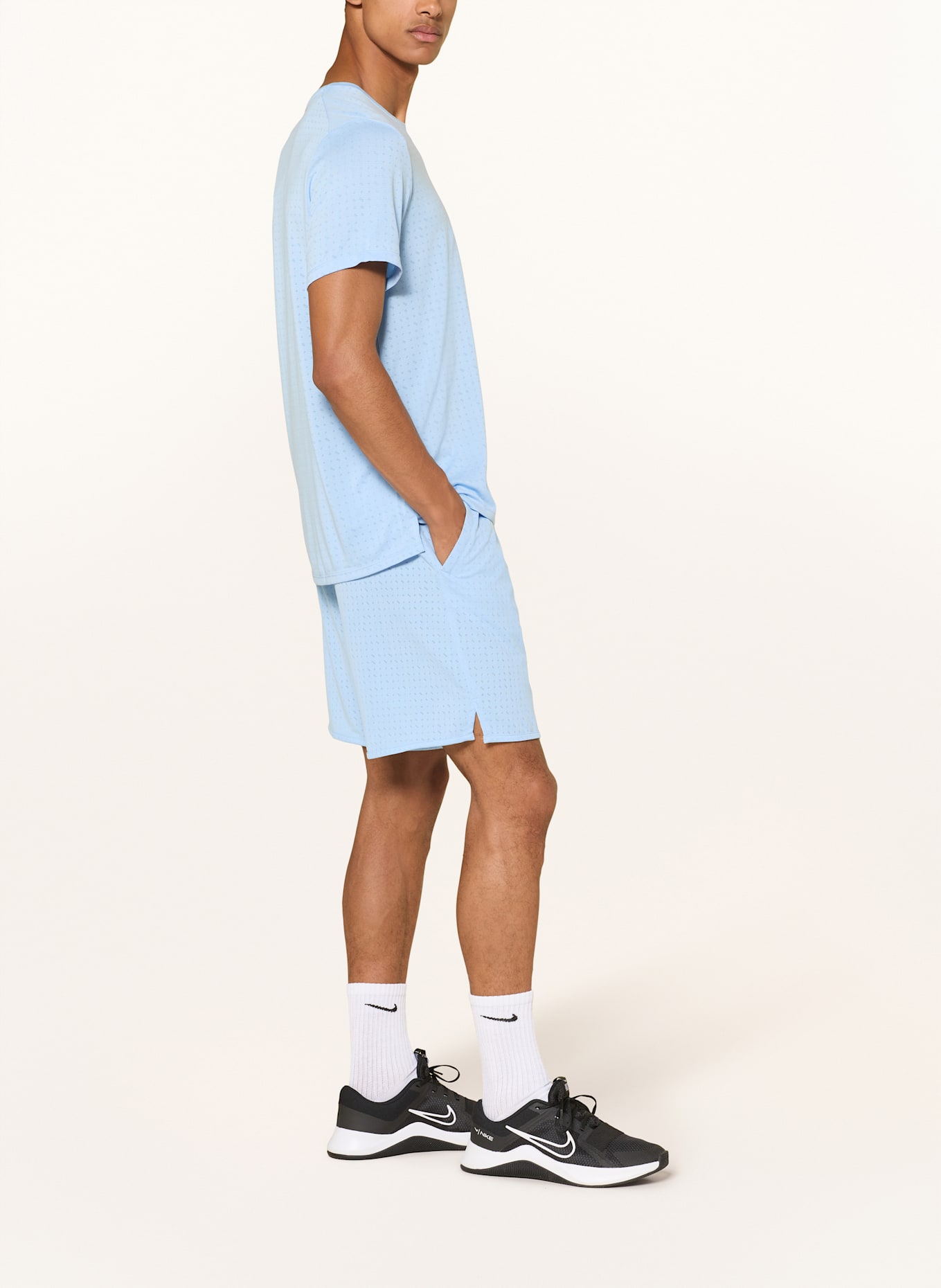 Nike Trainingsshorts TOTALITY BREATHE: HELLBLAU