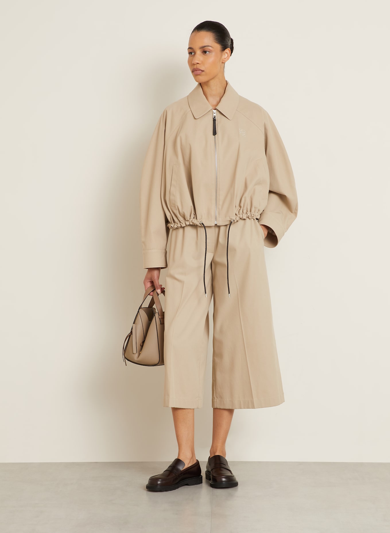 LOEWE Umhängetasche HAMMOCK: BEIGE