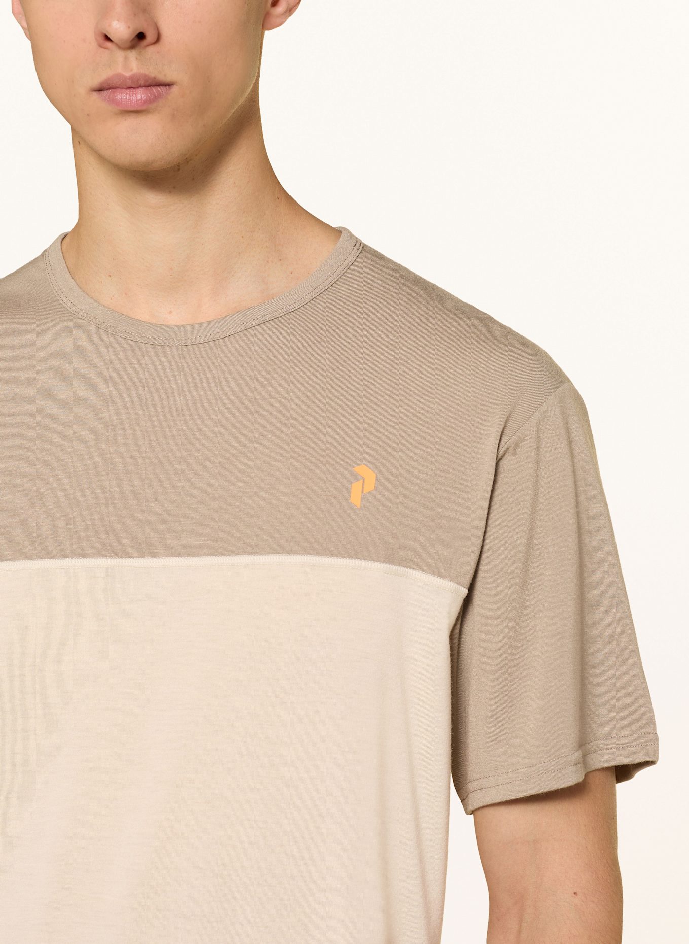 Peak Performance T-Shirt TRAIL: ECRU / HELLBRAUN