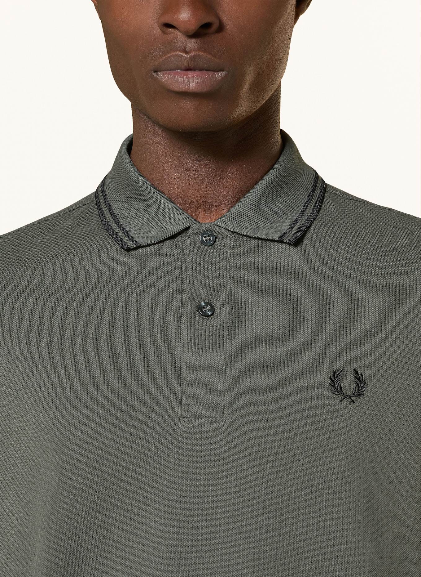 FRED PERRY Piqué-Poloshirt: KHAKI
