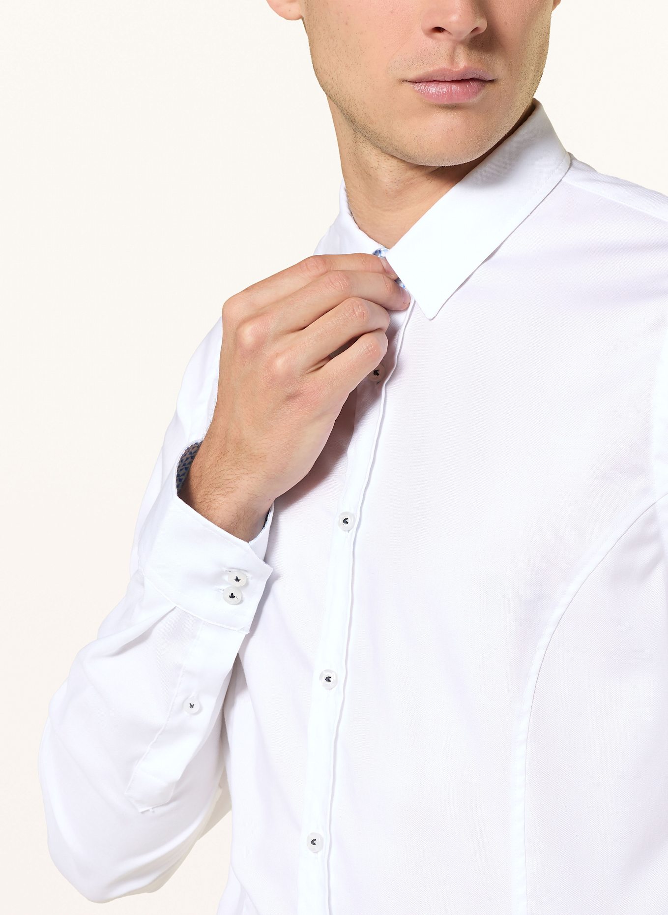 Q1 Manufaktur Košile JOE Regular Fit: BÍLÁ