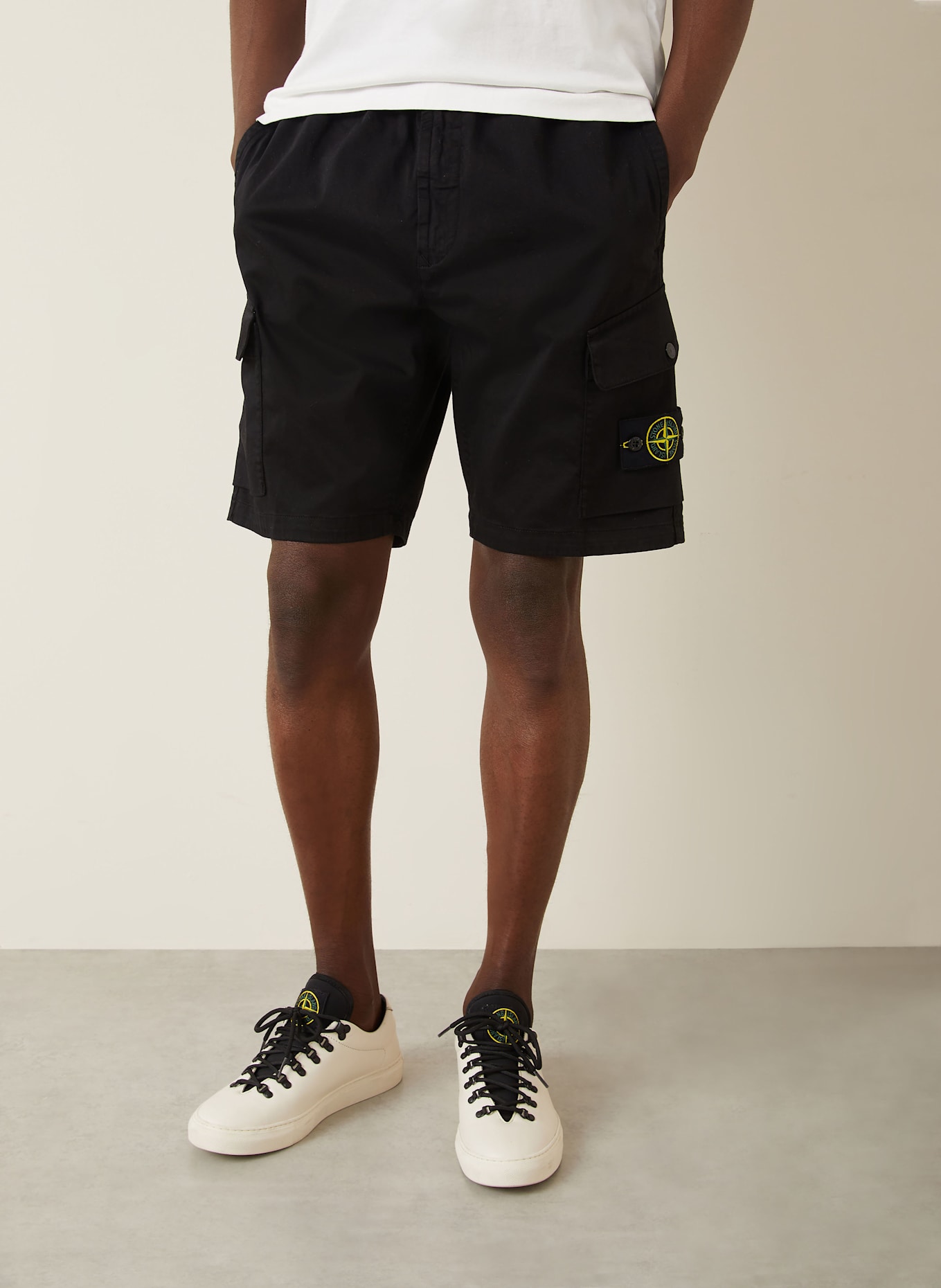 STONE ISLAND Cargo shorts regular fit: BLACK