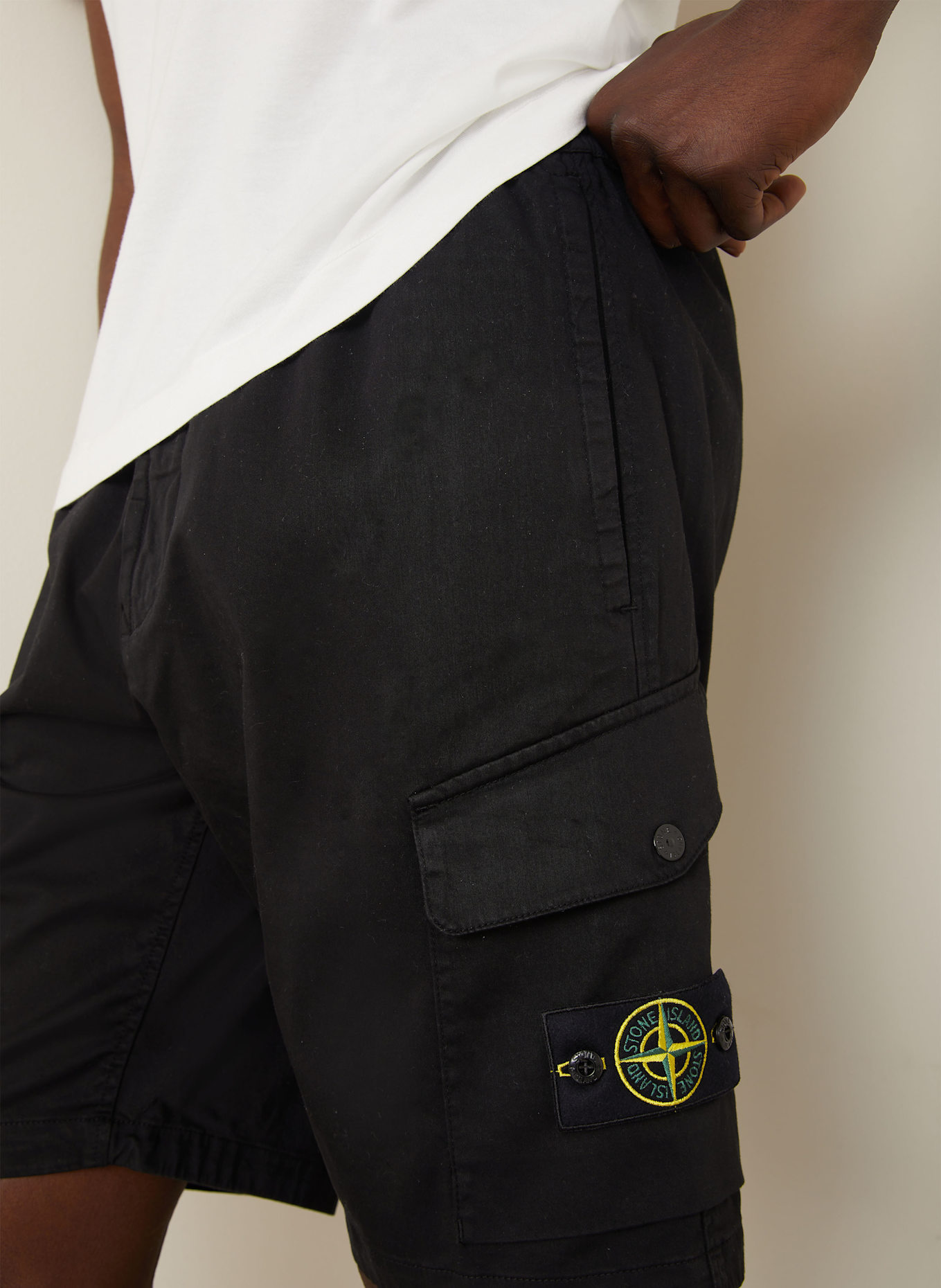 STONE ISLAND Cargo shorts regular fit: BLACK