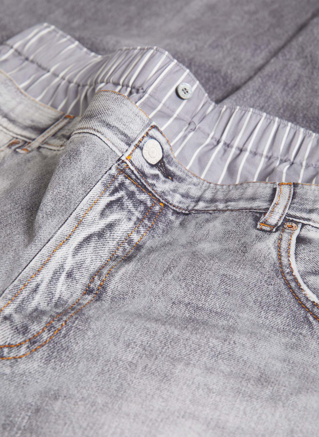 Acne Studios Straight jeans in gray/ dark gray