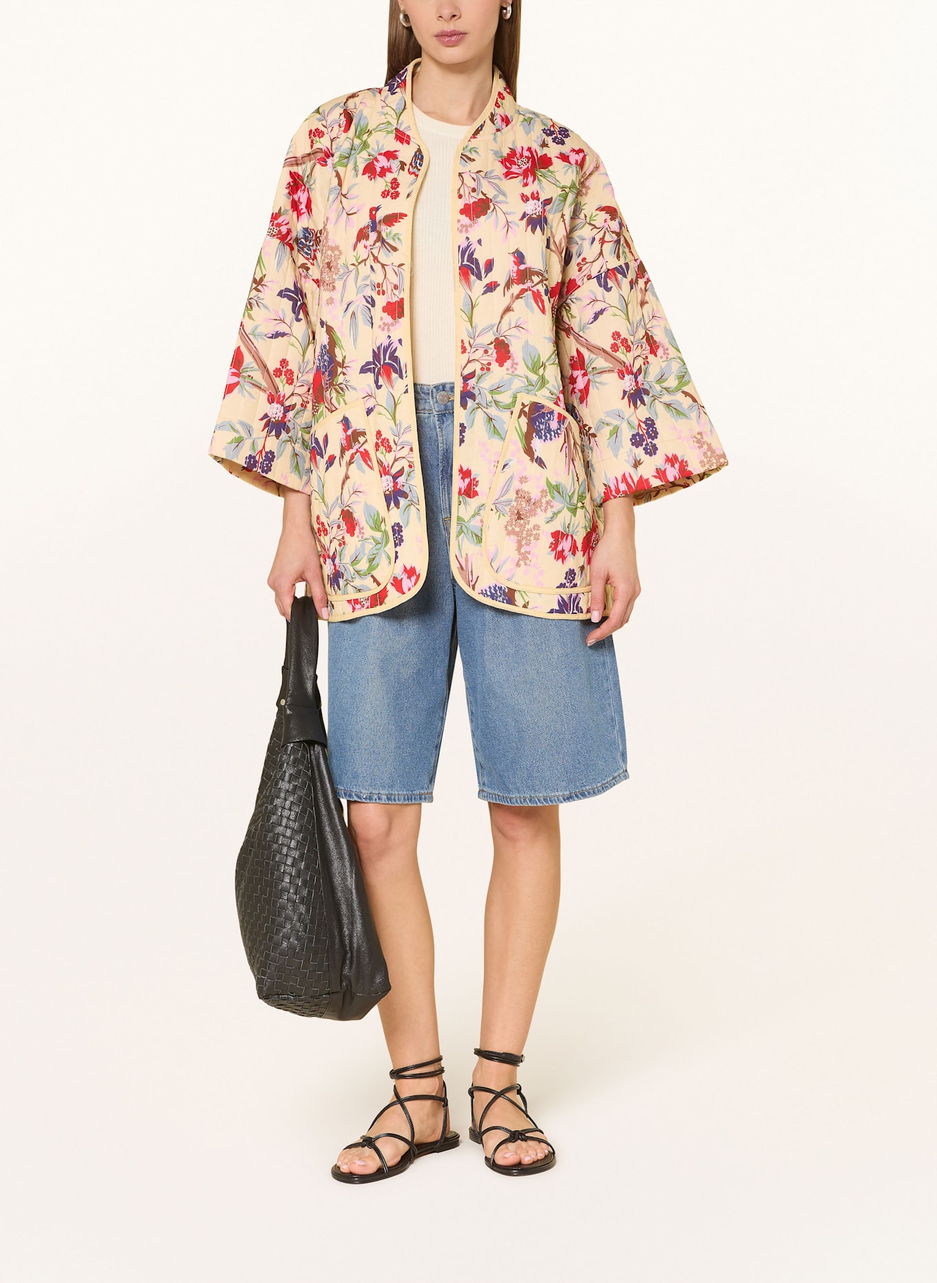 lollys laundry LULULL Great jacket with 3/4 sleeves: Armani EA7 core ID french terry sweatshirt in white