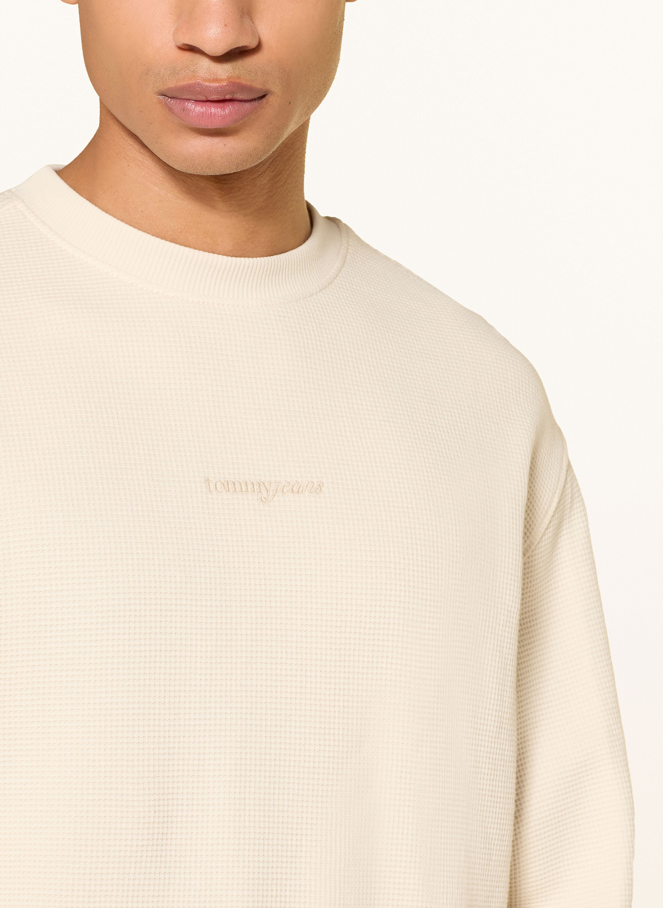 TOMMY JEANS Sweatshirt: CREME