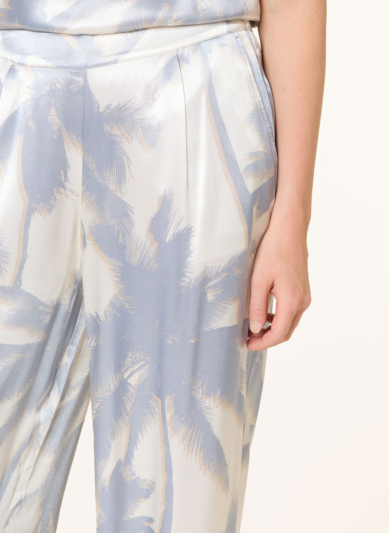oui Marlenehose aus Satin: WEISS/ HELLBLAU/ BEIGE