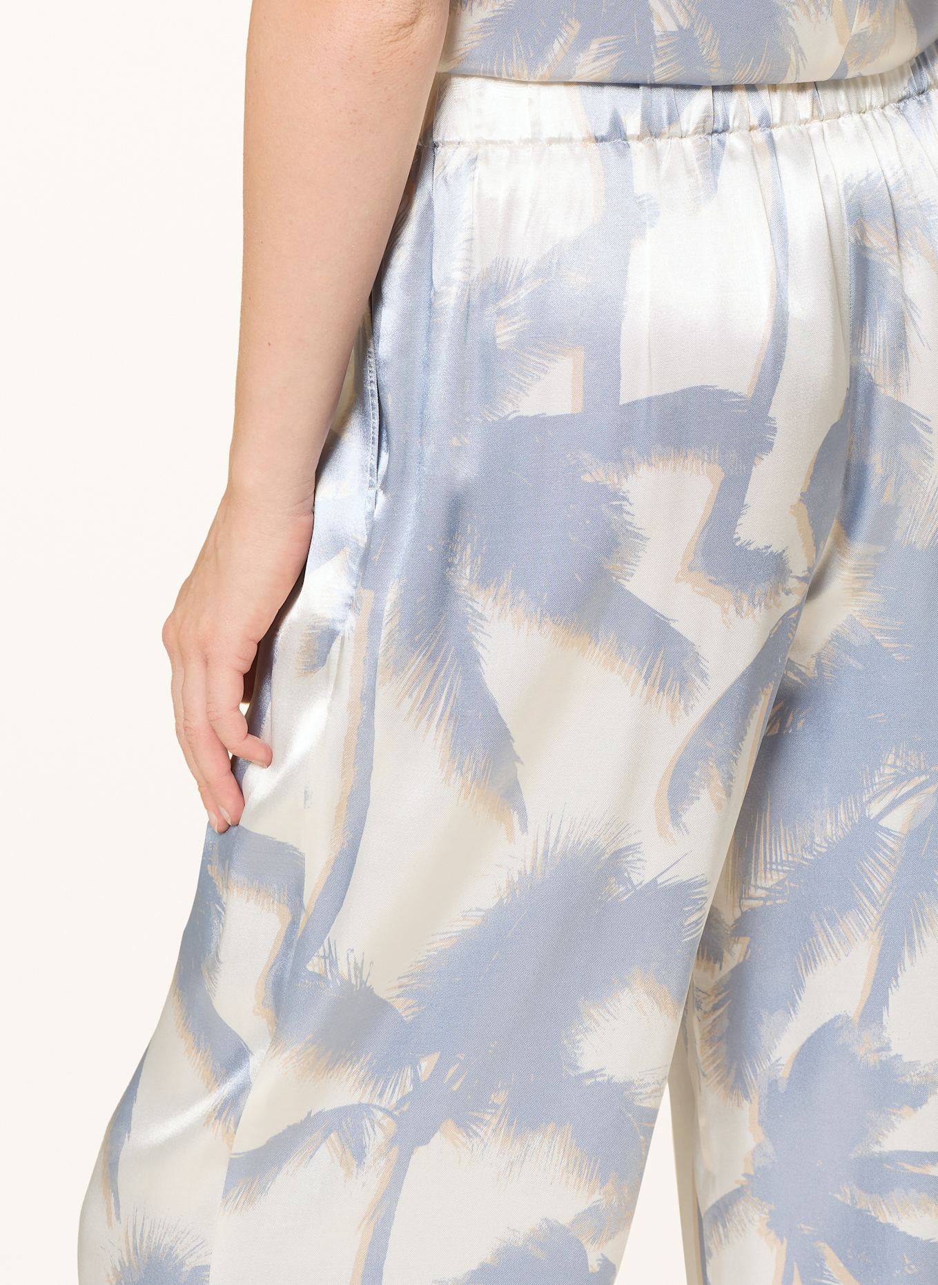 oui Marlenehose aus Satin: WEISS/ HELLBLAU/ BEIGE