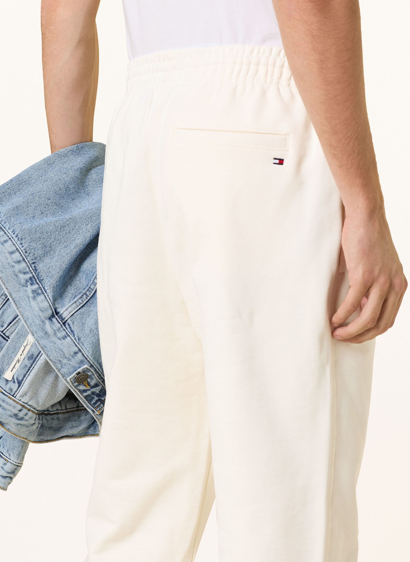 TOMMY HILFIGER Sweatpants: WEISS
