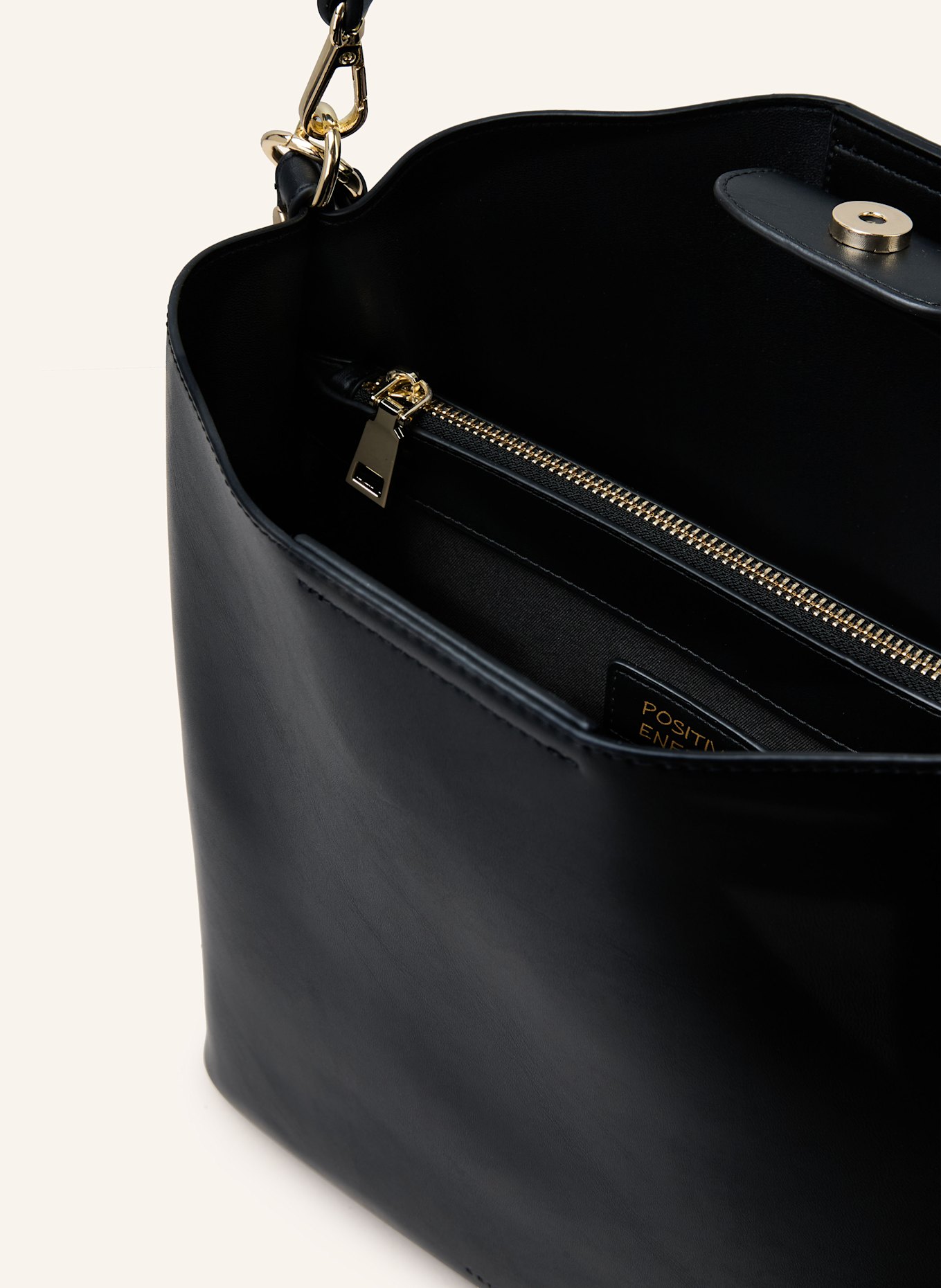 SEIDENFELT Beuteltasche LILLA RO MEDIUM: SCHWARZ