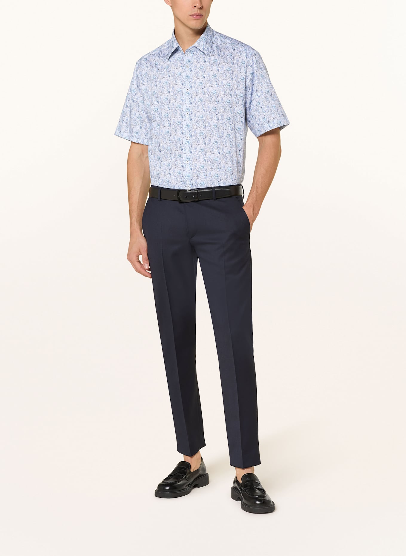 ETERNA Kurzarm-Hemd Comfort Fit: BLAU/ WEISS