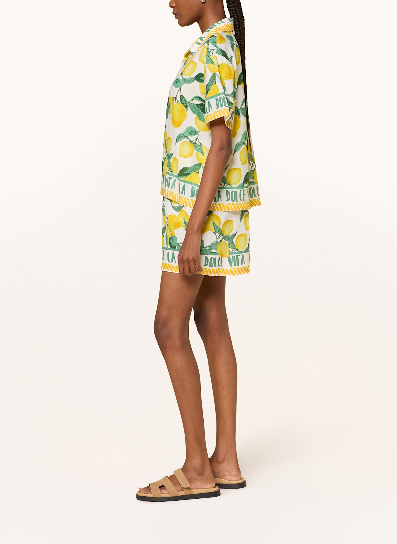 MRS & HUGS Shorts: WHITE / YELLOW / GREEN