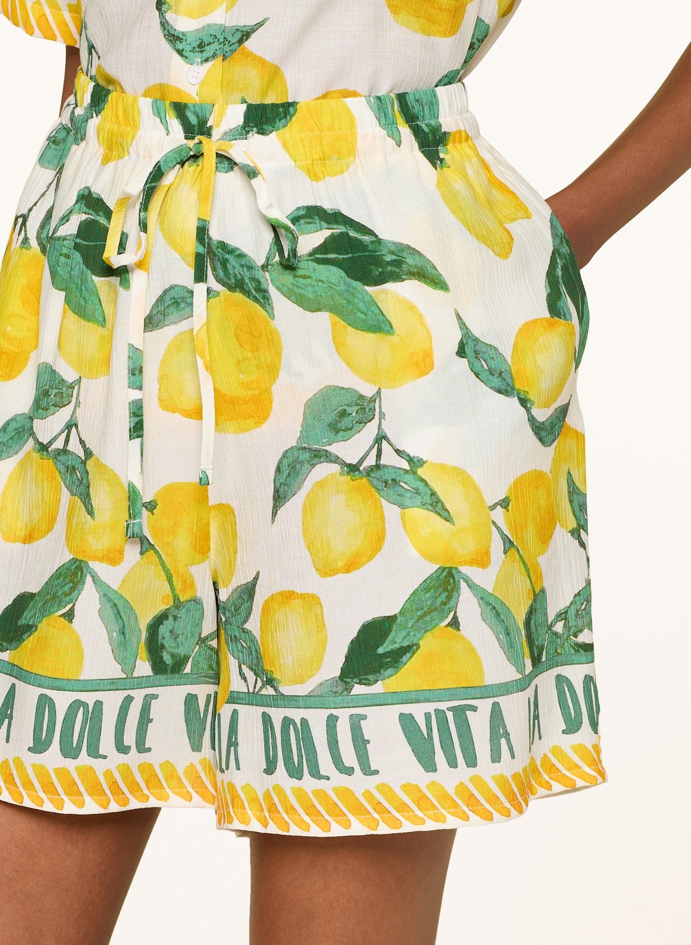 MRS & HUGS Shorts: WHITE / YELLOW / GREEN