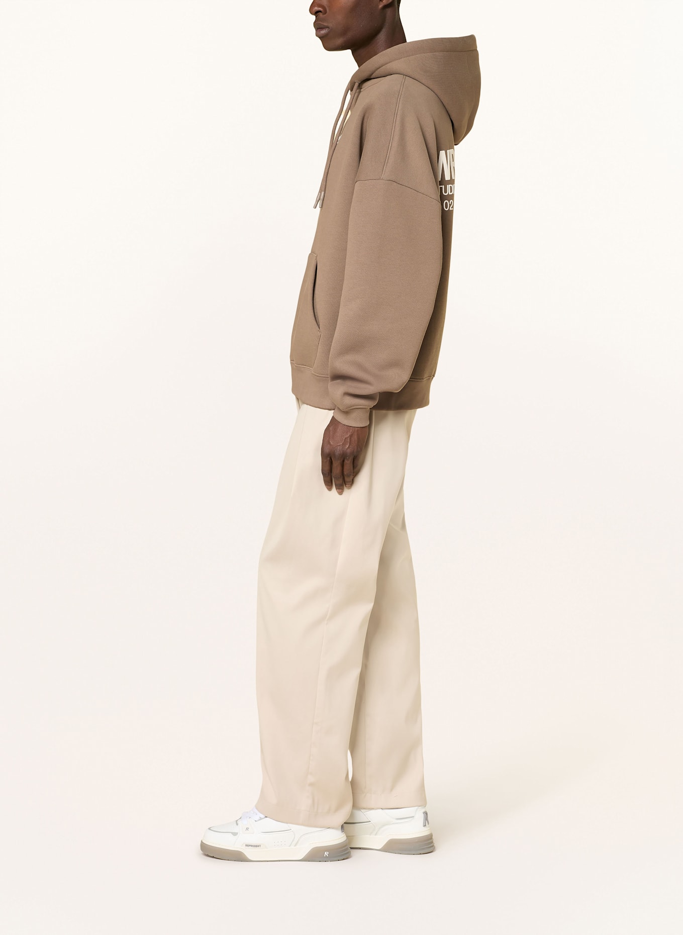 WRSTBHVR hoodie Print STUDIO V10: TAUPE/ WHITE