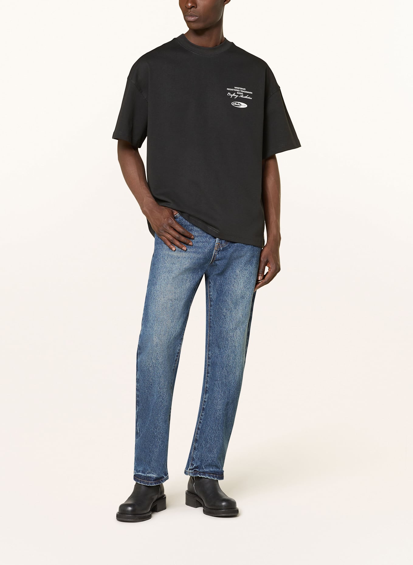 WRSTBHVR T-shirt STUDIO V11: BLACK