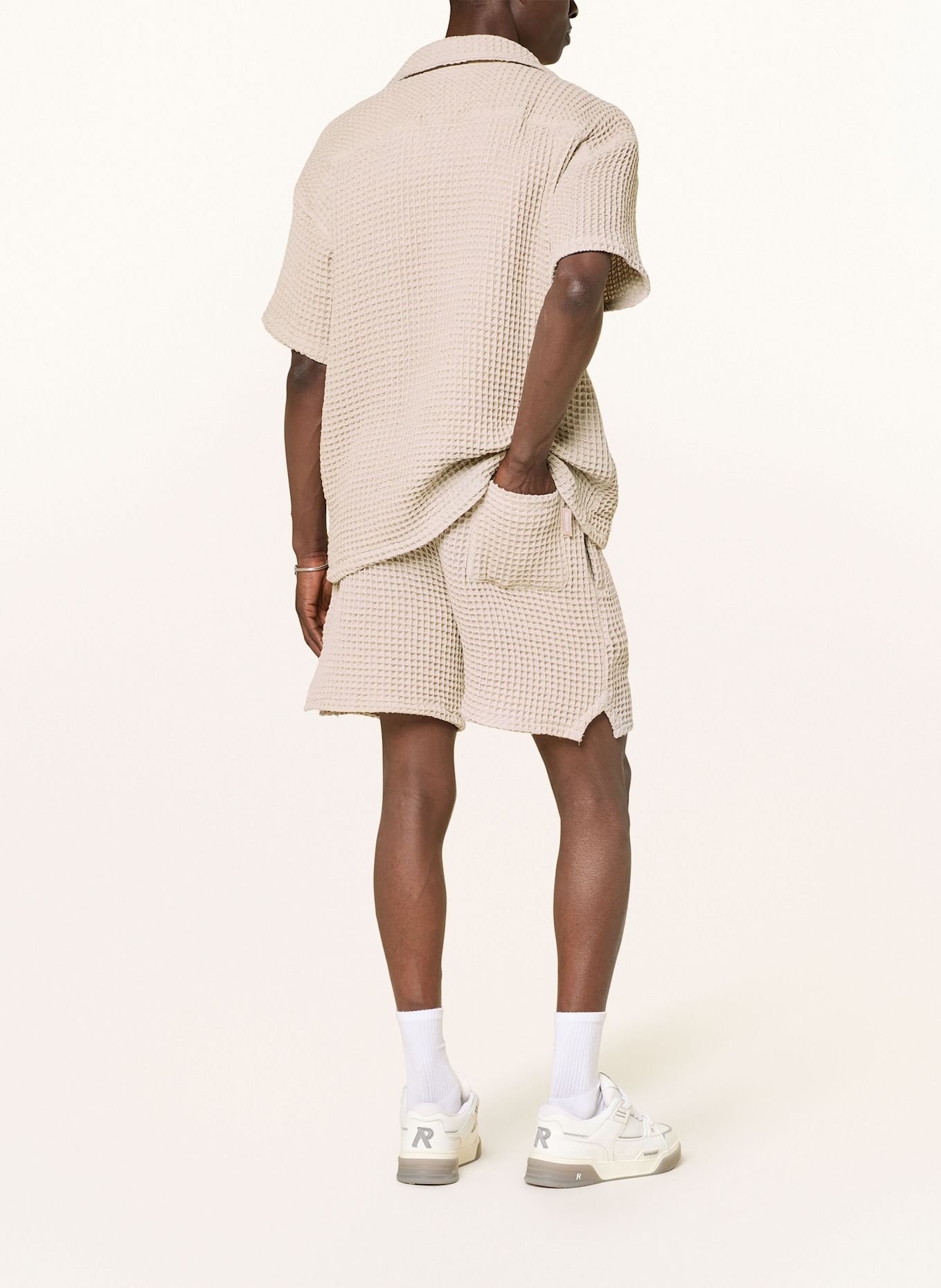 WRSTBHVR Shorts WAFA: BEIGE