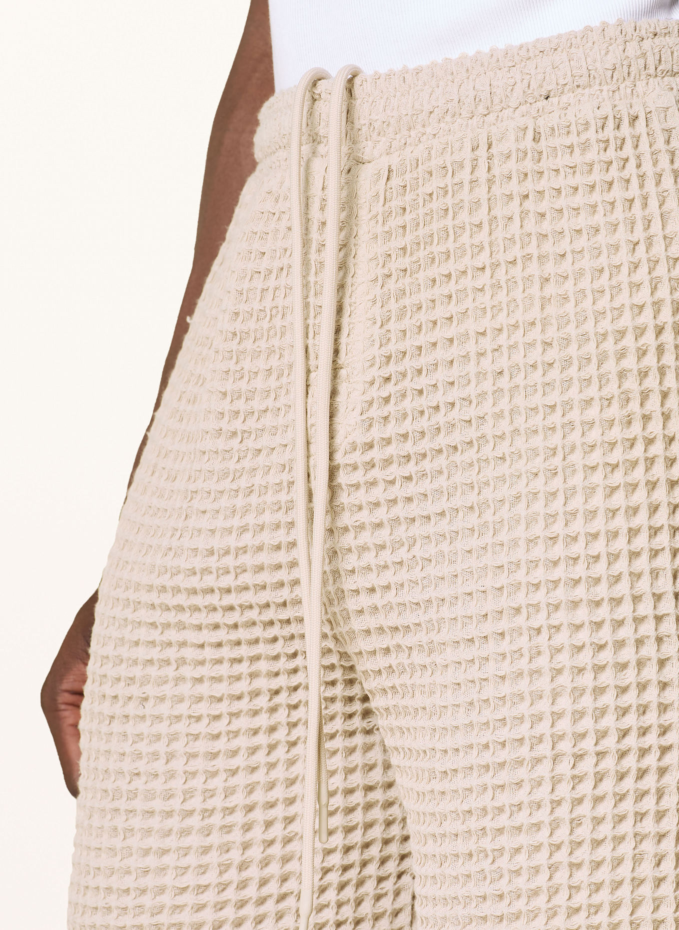 WRSTBHVR Shorts WAFA: BEIGE