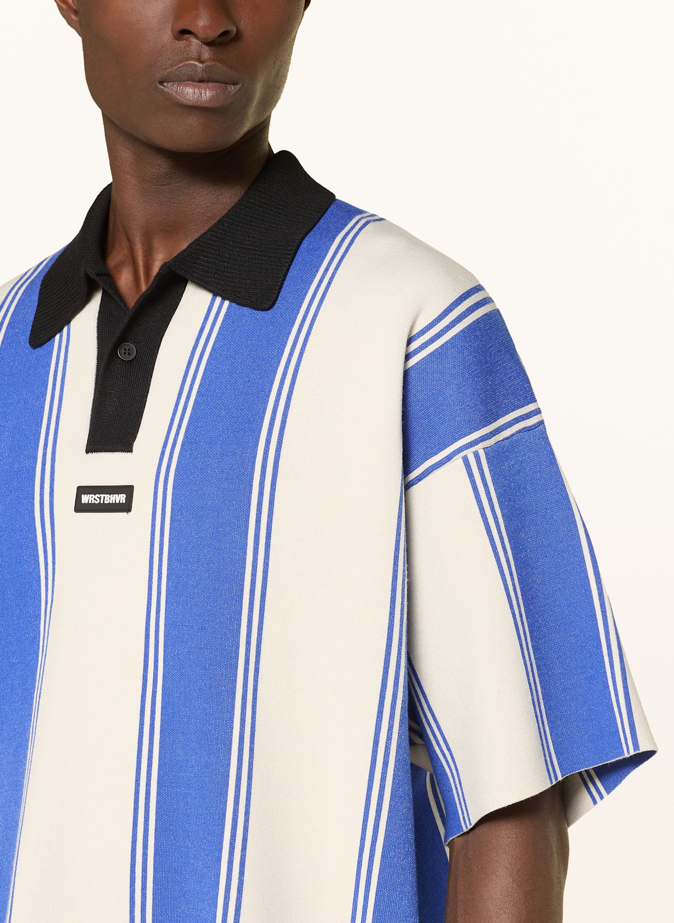 WRSTBHVR Strick-Poloshirt LEV V2: BLAU / ECRU