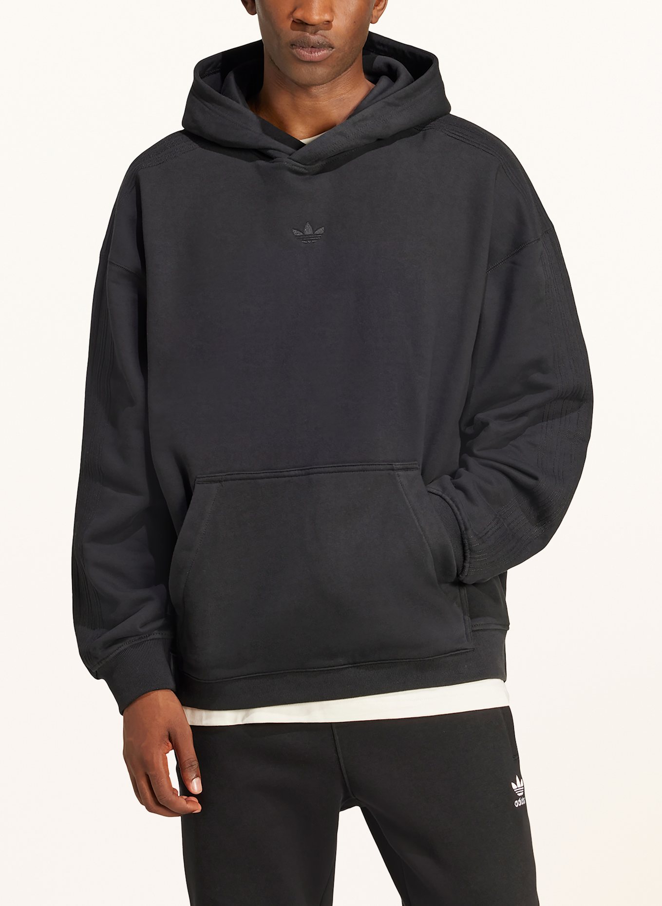 adidas Originals Mikina s kapucí PREMIUM ESSENTIALS: ČERNÁ