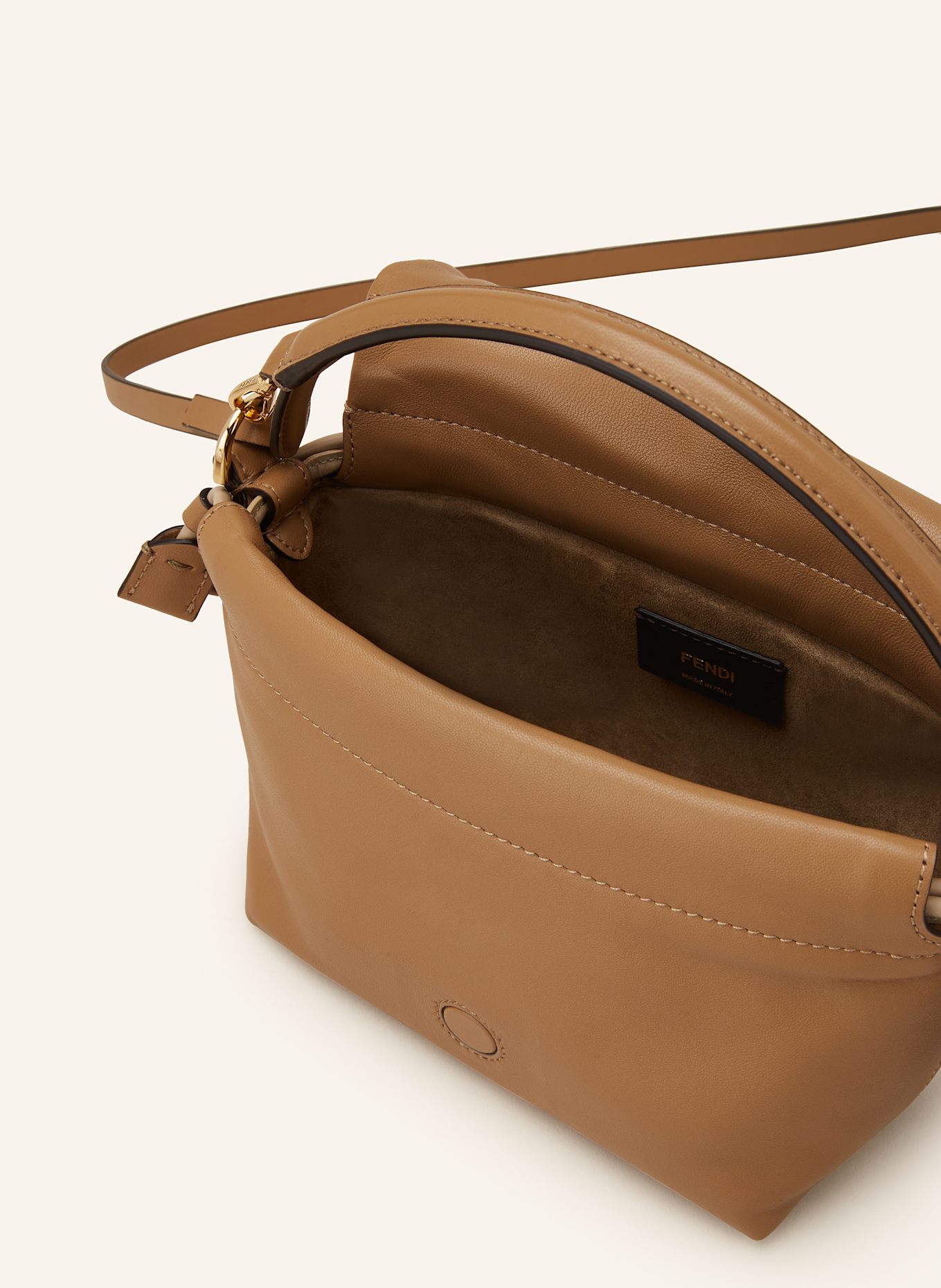 FENDI Schultertasche MAMMA BAGUETTE SMALL: HELLBRAUN