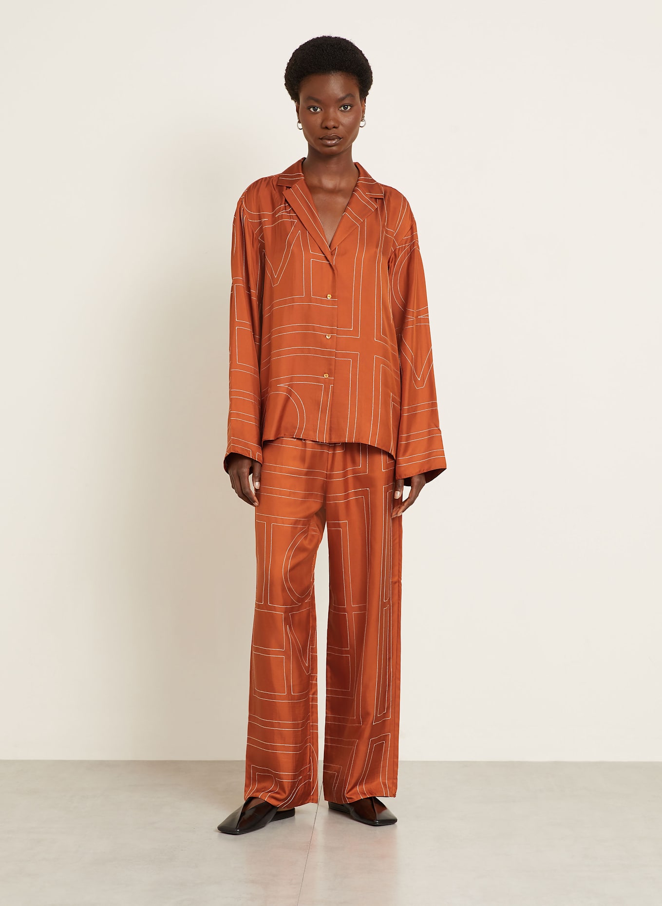 TOTEME Seidenbluse: DUNKELORANGE / WEISS