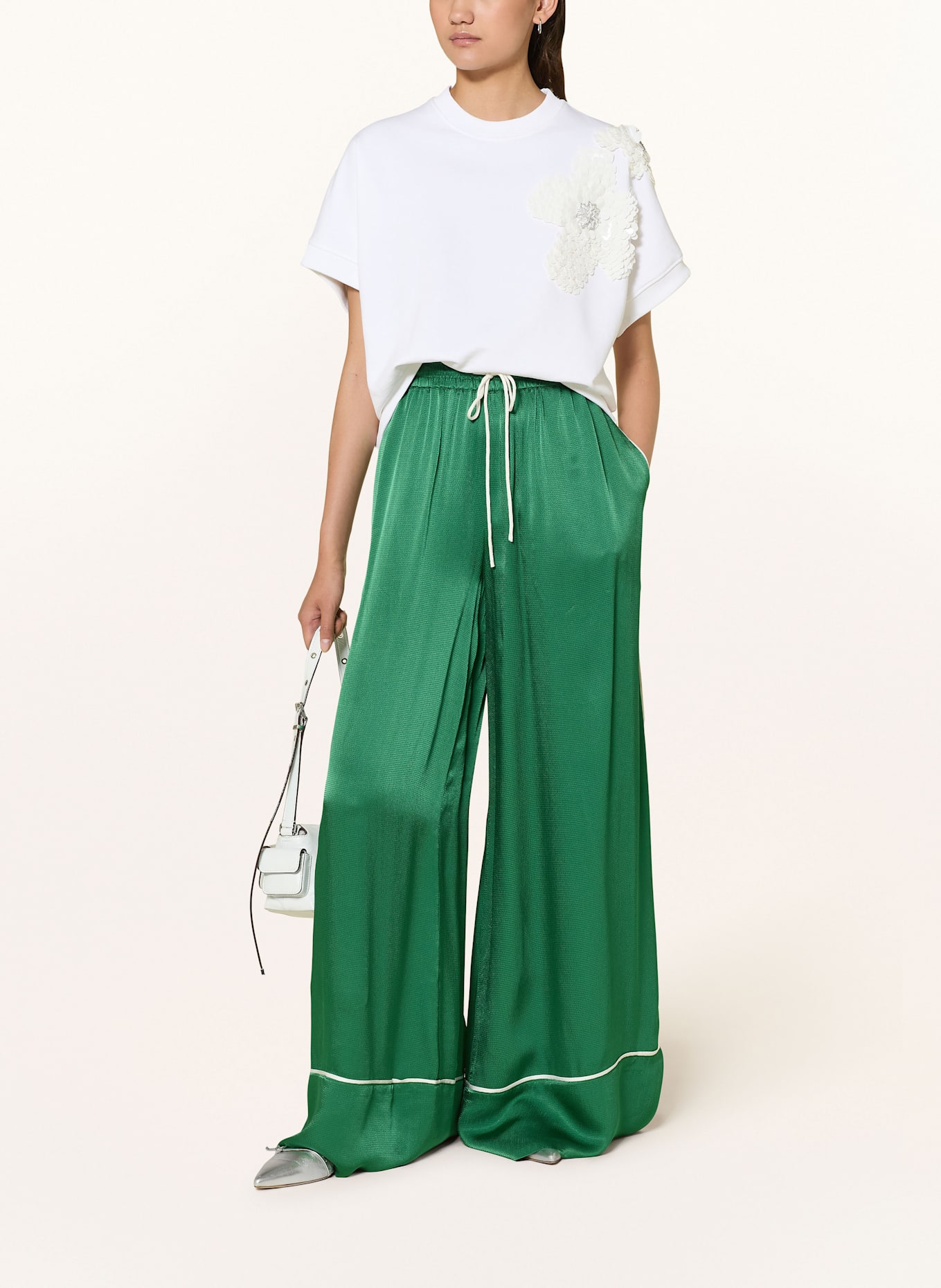 ESSENTIEL ANTWERP Mikina HINOUI s flitry: BÍLÁ