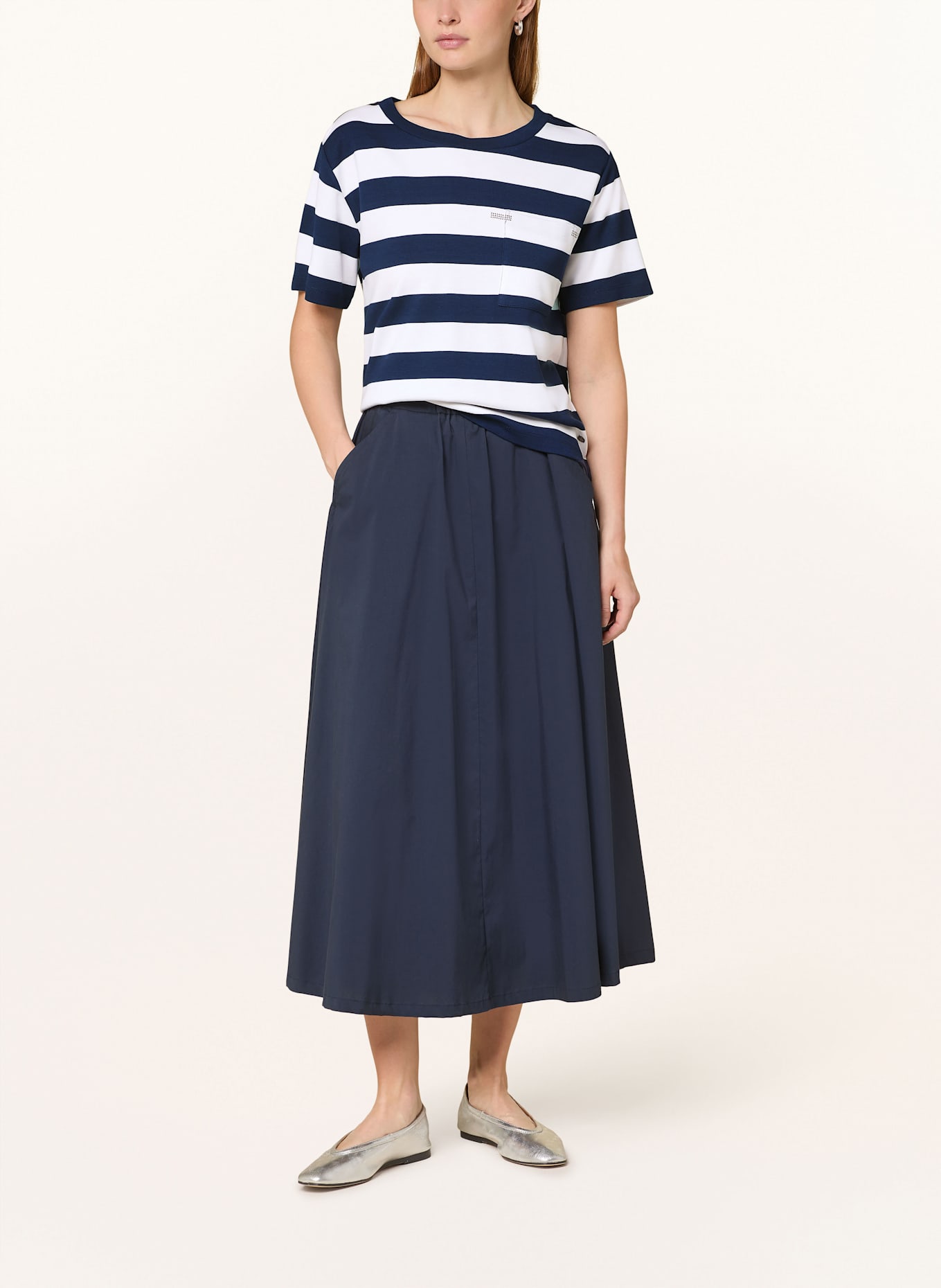 monari T-Shirt mit Schmucksteinen: WEISS/ DUNKELBLAU