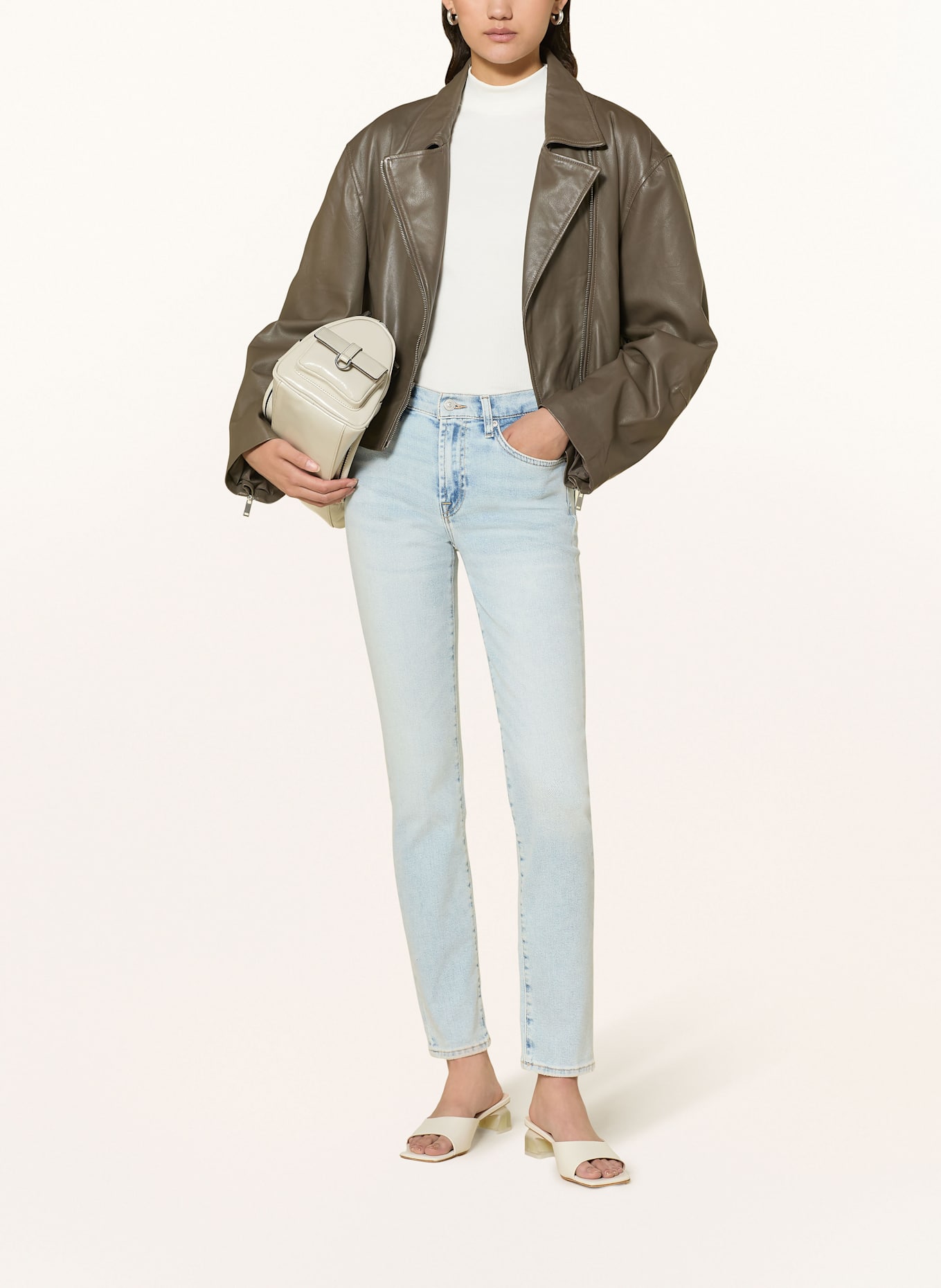 7 Зимова лижна термо куртка jeans Track boy pidilidi Skinny jeans Track ROXANNE: 1BCBG MAXAZRIA Dress