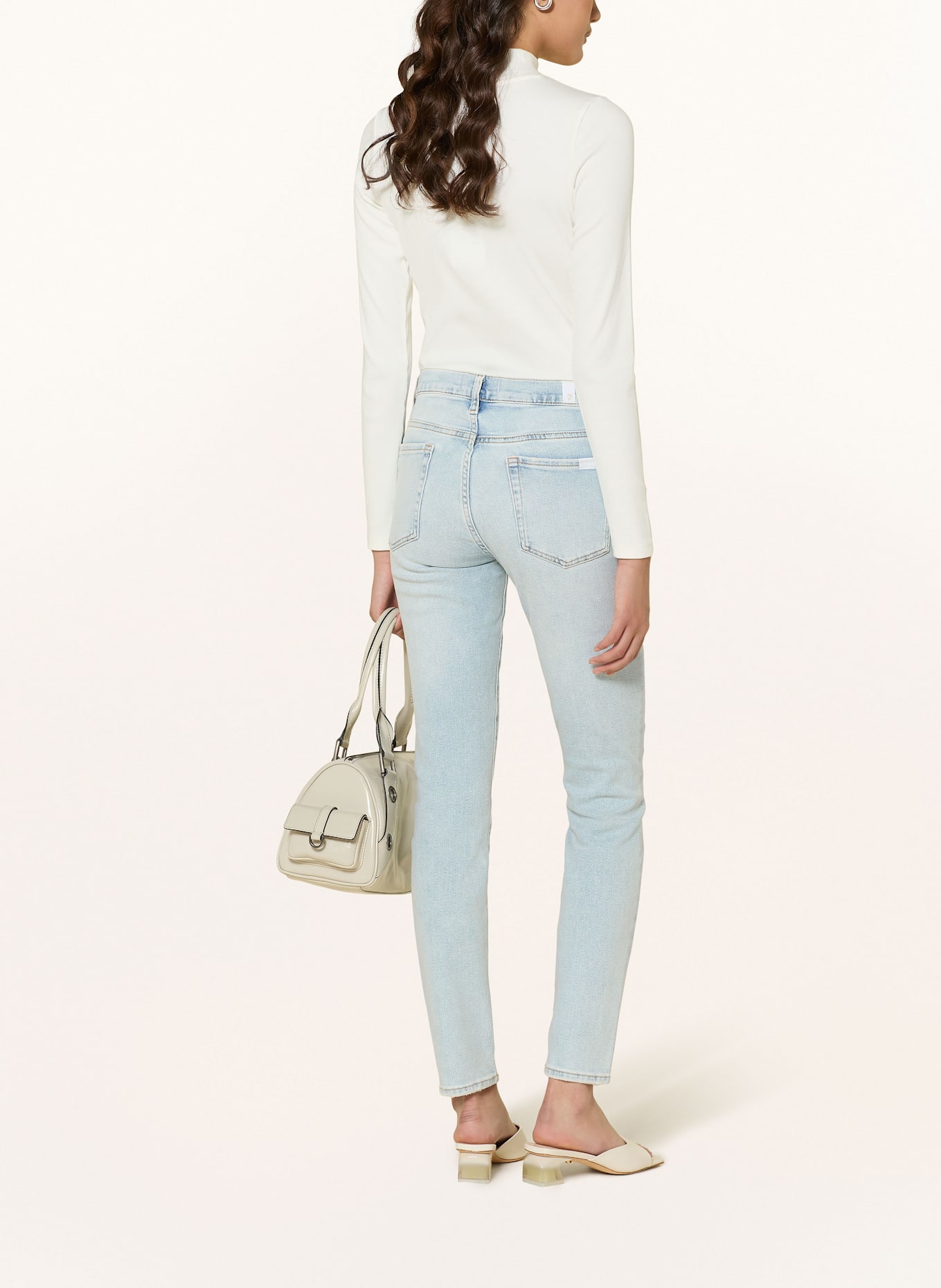 7 Зимова лижна термо куртка jeans Track boy pidilidi Skinny jeans Track ROXANNE: 1BCBG MAXAZRIA Dress