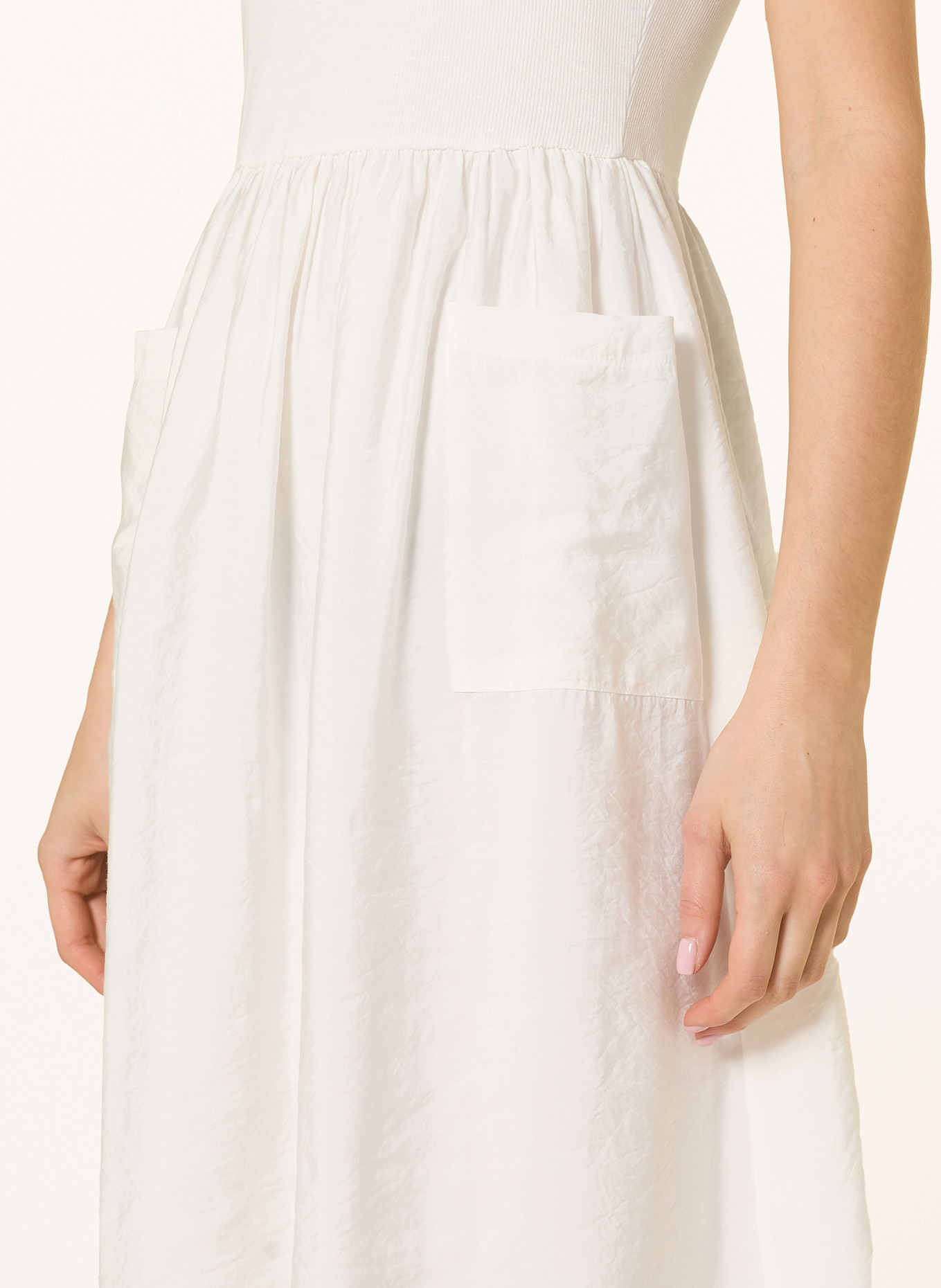 Rich & Royal Dress in mixed materials: CREAM