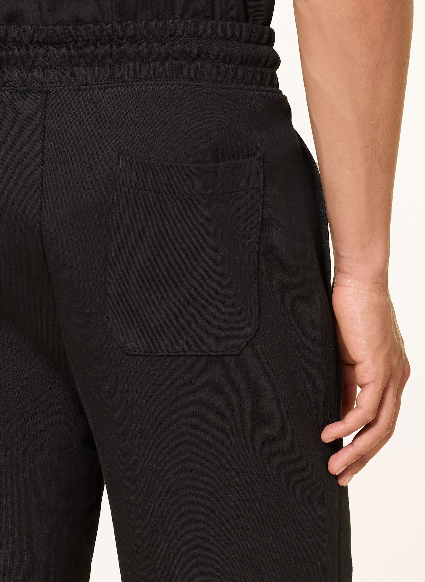 HUGO BLUE Sweatshorts NASENSIO: SCHWARZ