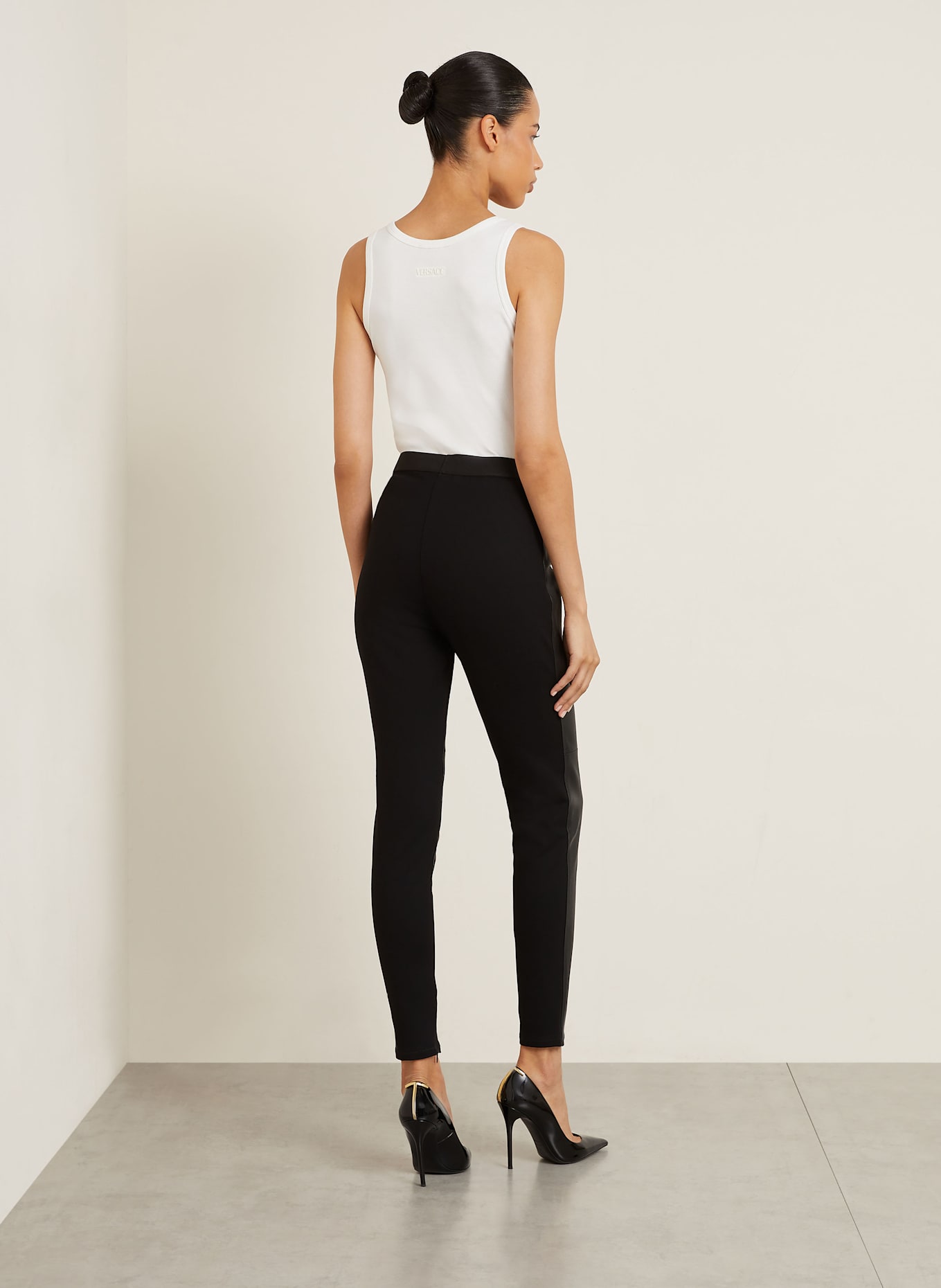 VERSACE Lederhose im Materialmix: SCHWARZ