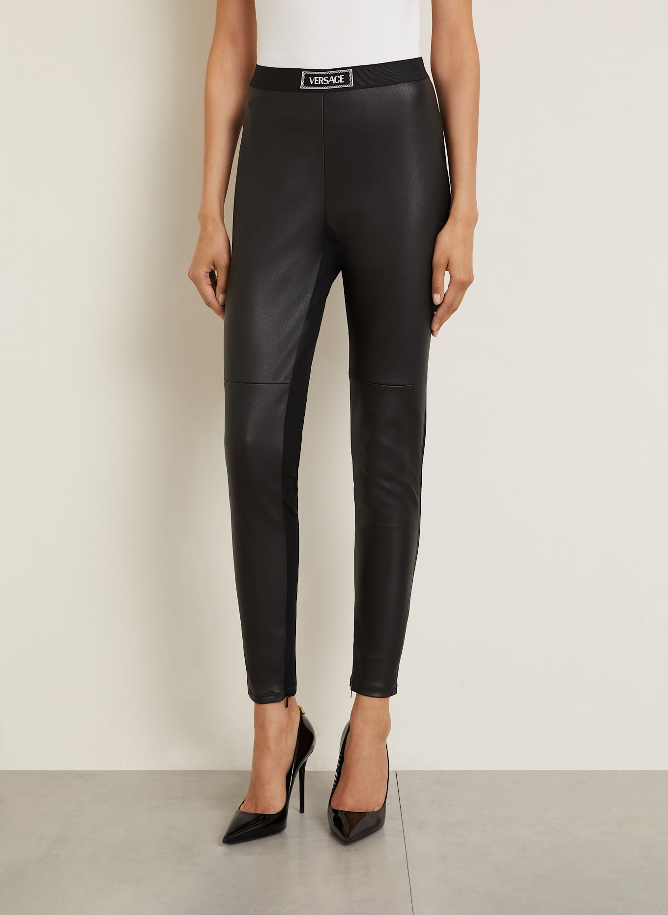 VERSACE Lederhose im Materialmix: SCHWARZ