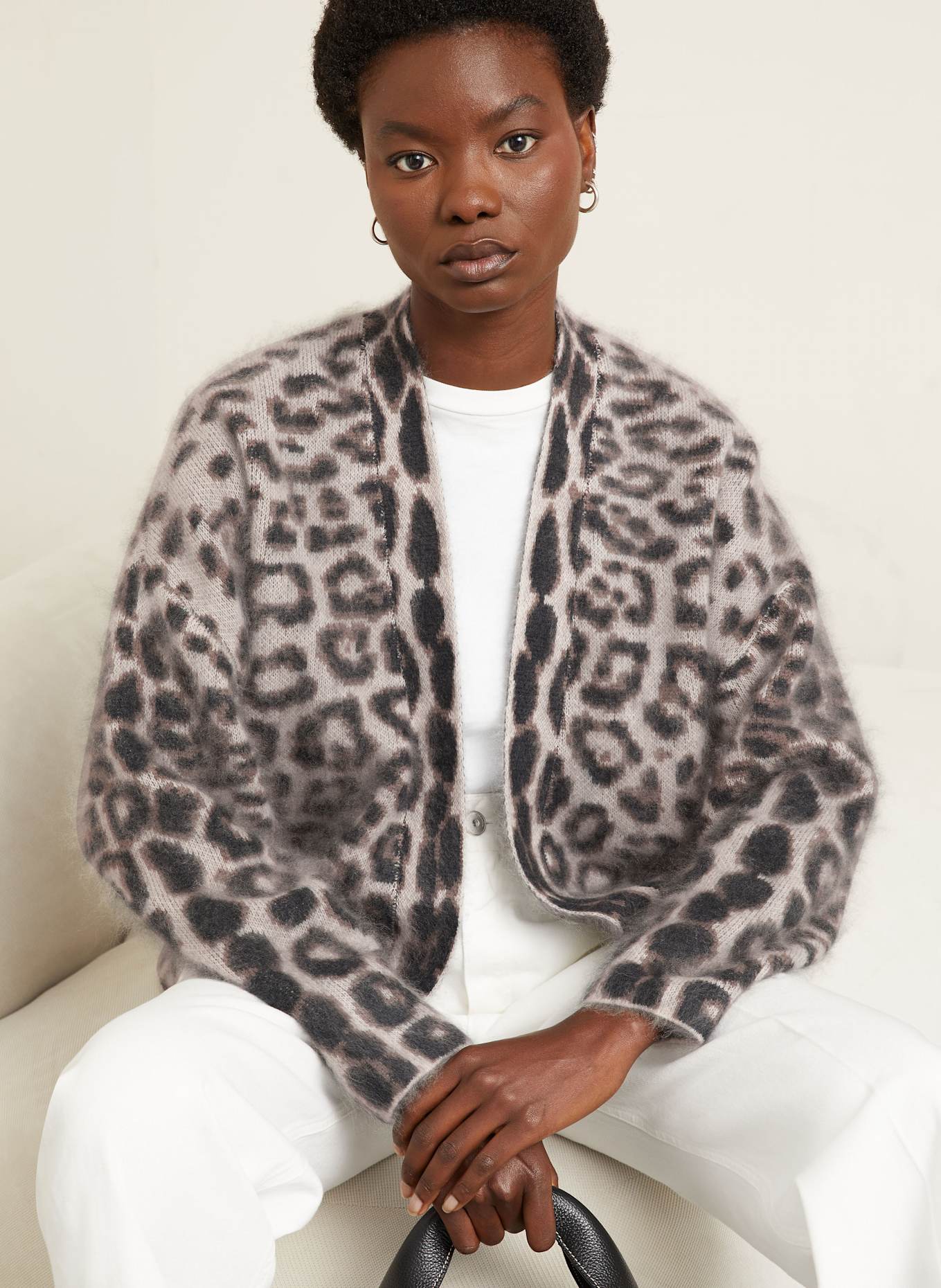 IRIS von ARNIM Strickhülle CECYLIA aus Cashmere: HELLGRAU / SCHWARZ / BRAUN