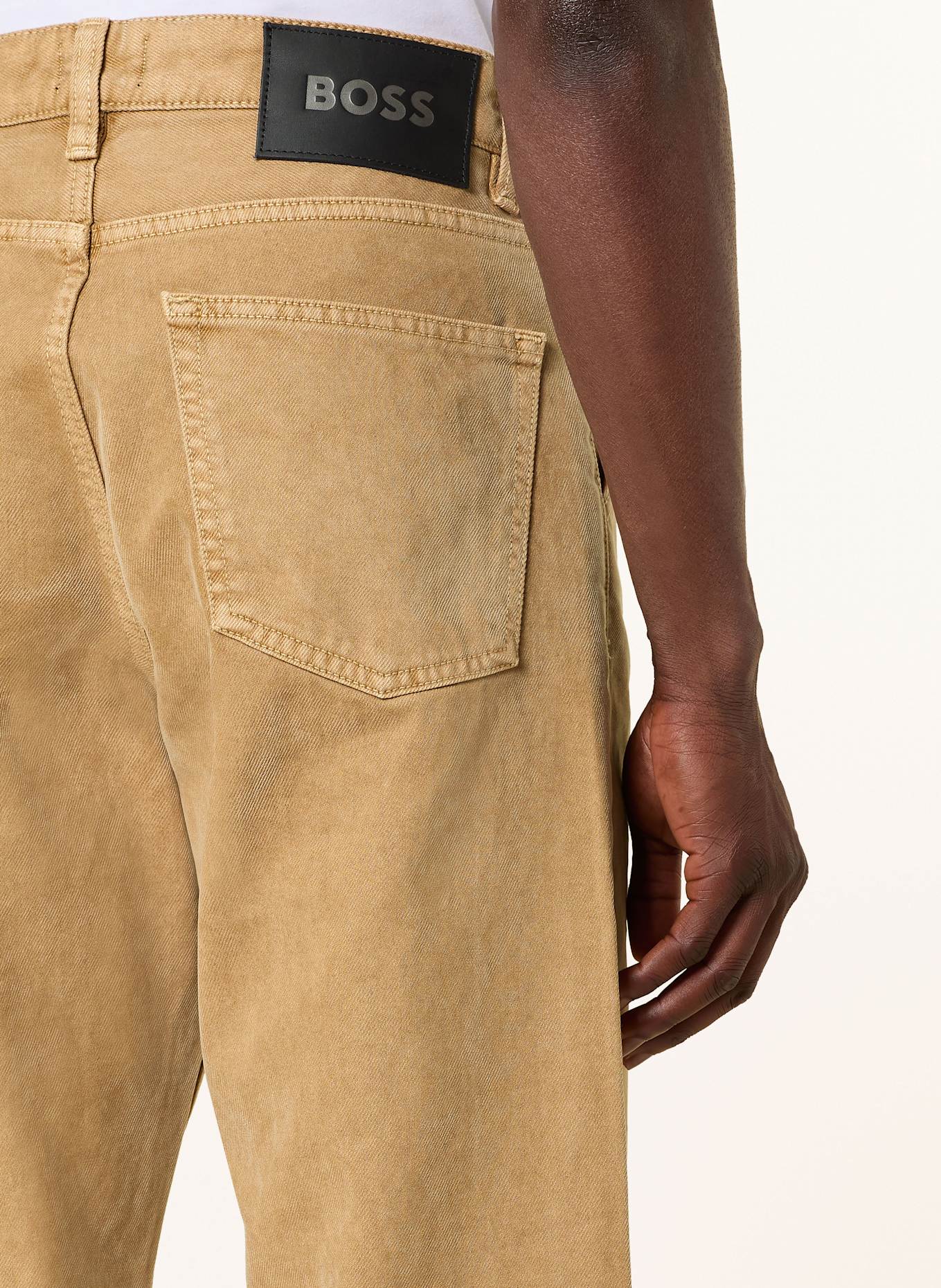 BOSS Jeans AKRON Regular Fit: 260 MEDIUM BEIGE