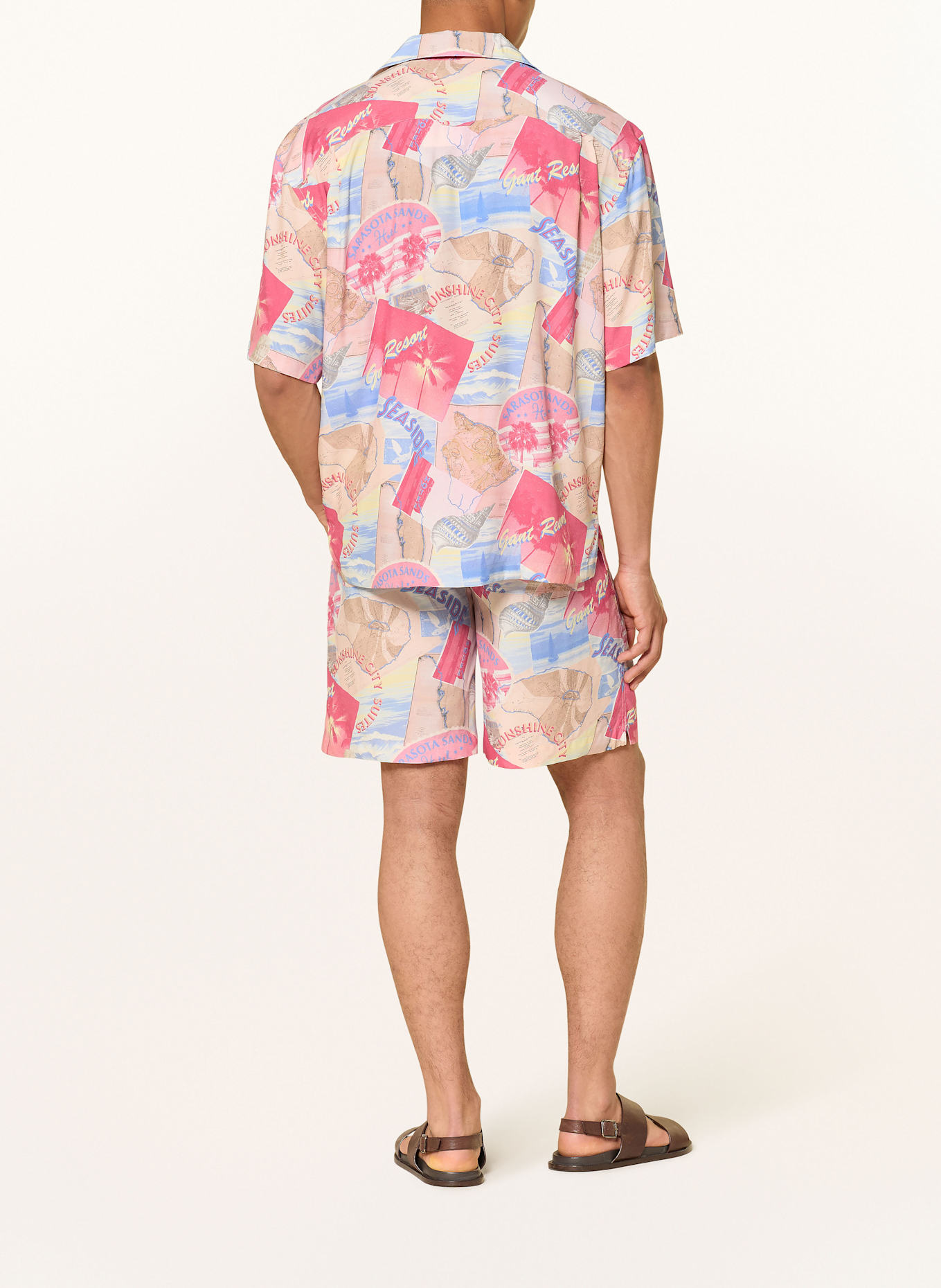 GANT Shorts Relaxed Fit: ROT/ HELLBLAU/ HELLBRAUN