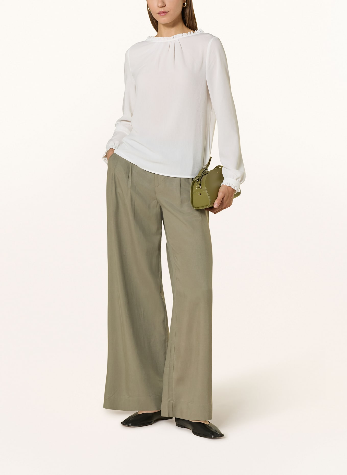 MORE & MORE Blusenshirt im Materialmix mit Rüschen: WEISS