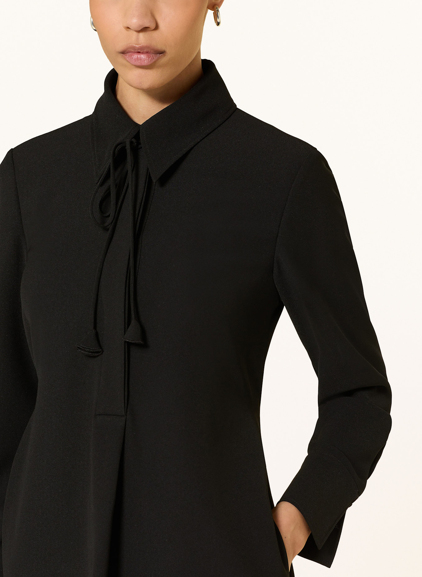 LUISA CERANO Kleid: SCHWARZ