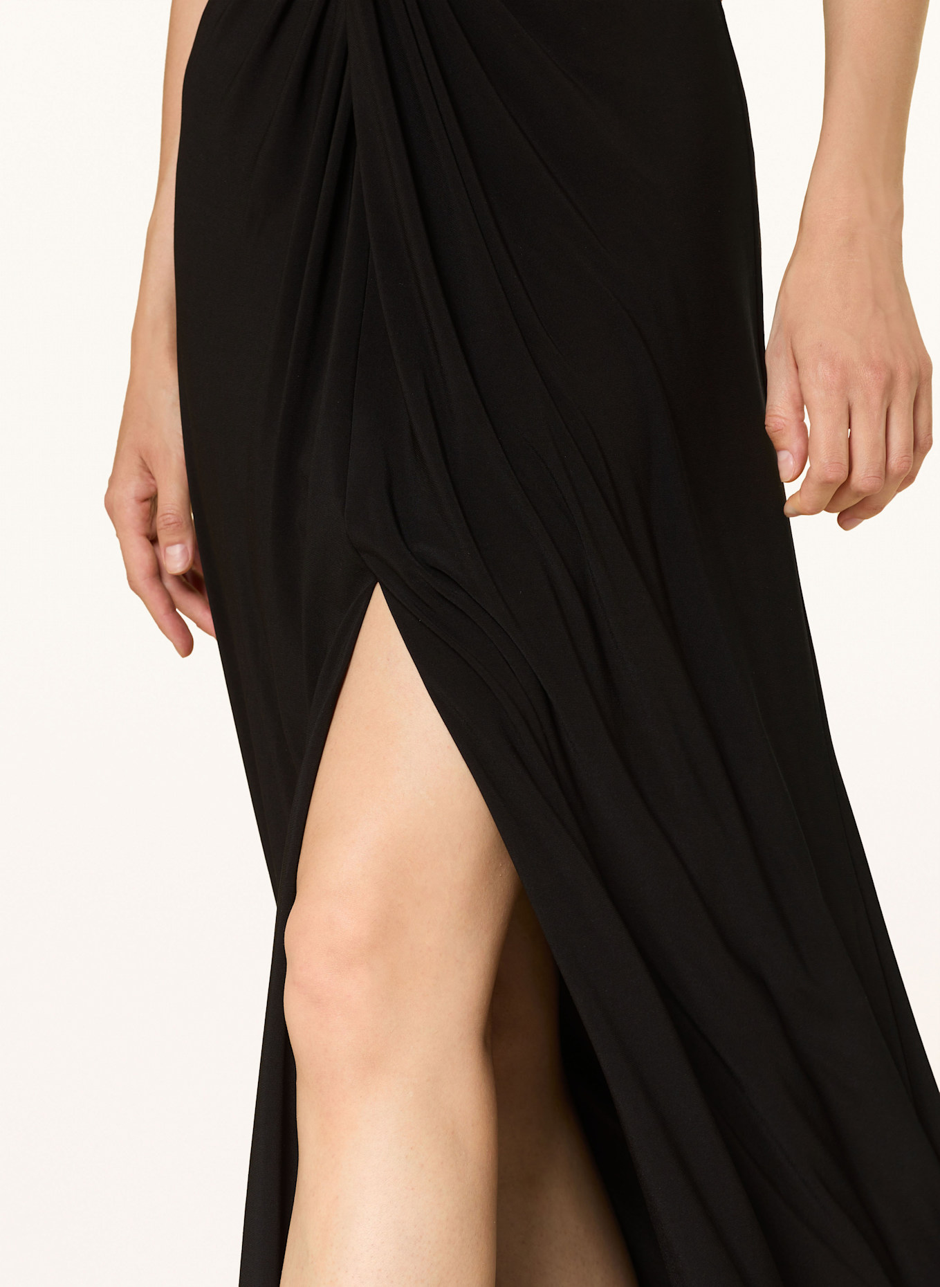 ADRIANNA PAPELL Abendkleid mit Schmucksteinen: SCHWARZ