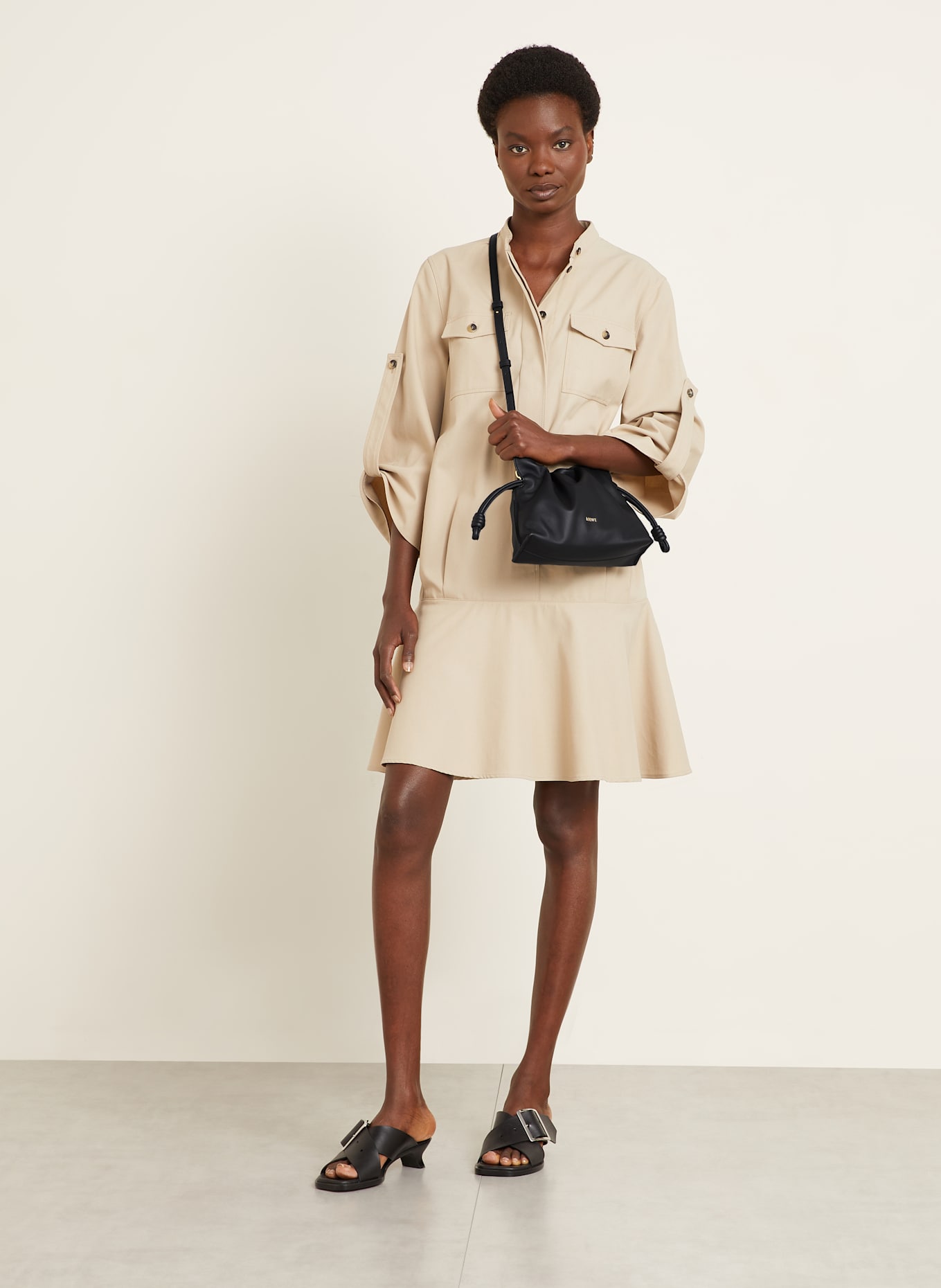 LOEWE Umhängetasche FLAMENCO MINI: SCHWARZ