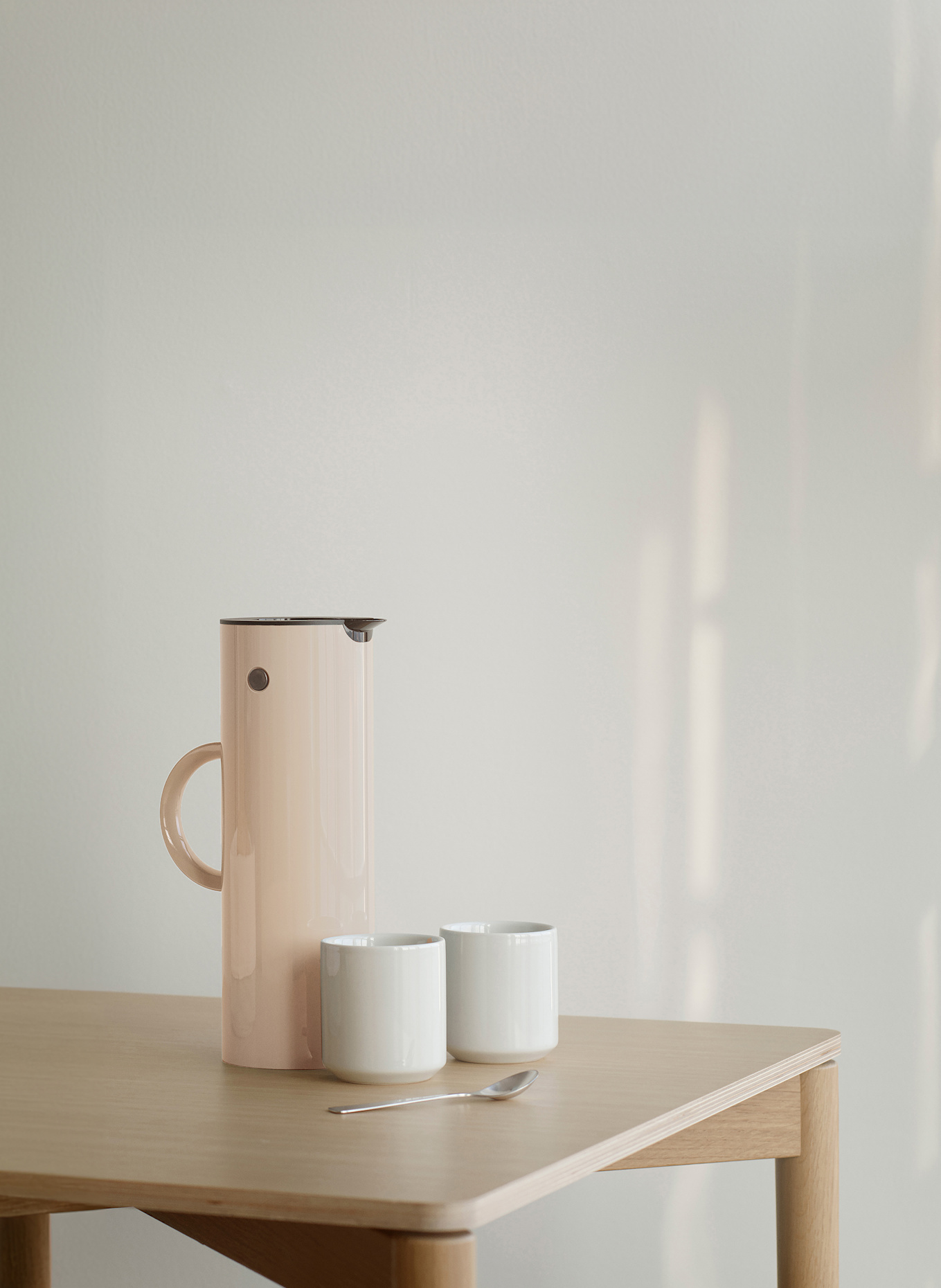 stelton Isolierkanne EM77: HELLROSA