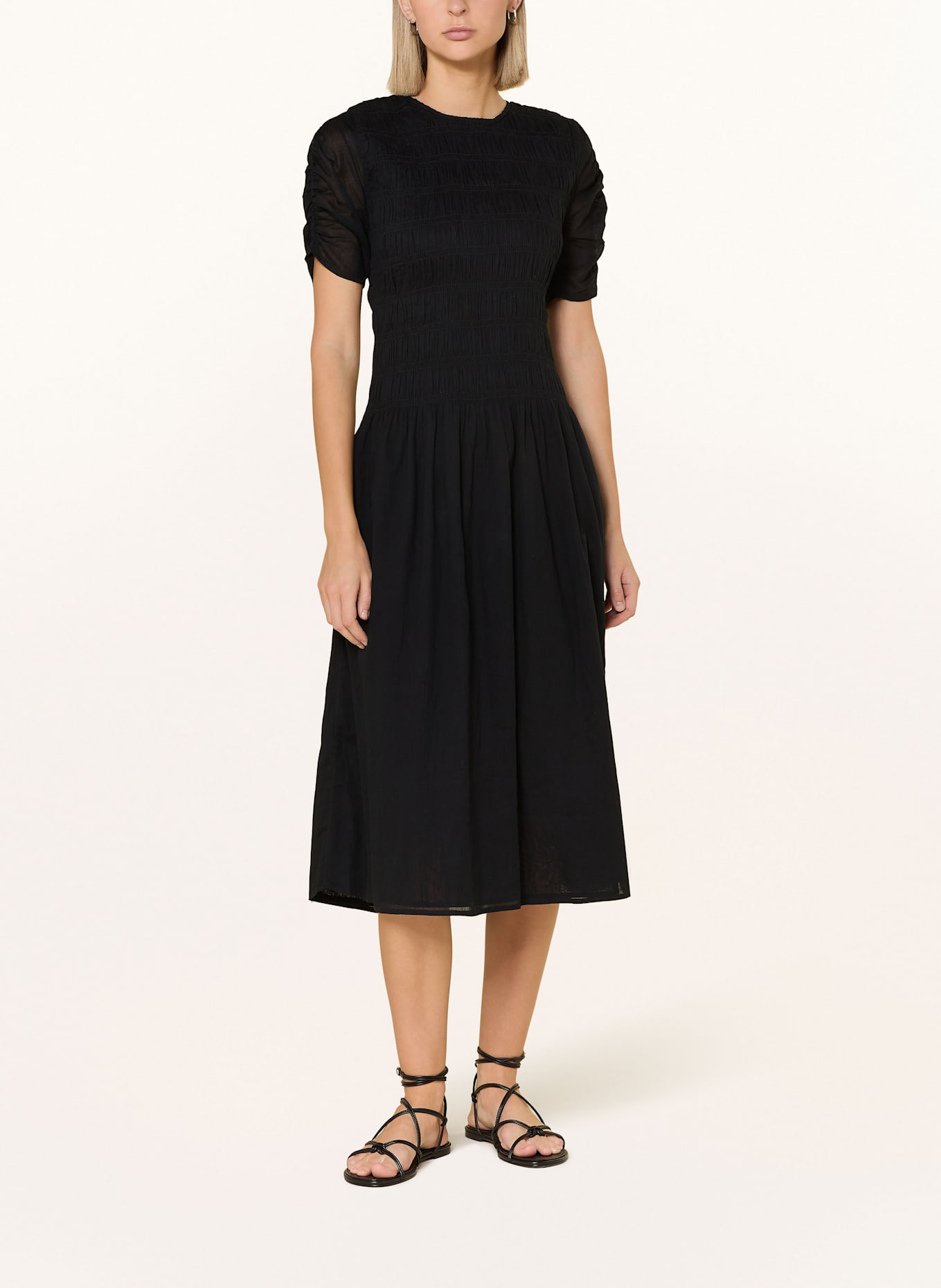 WHISTLES campaign AVERY: BLACK