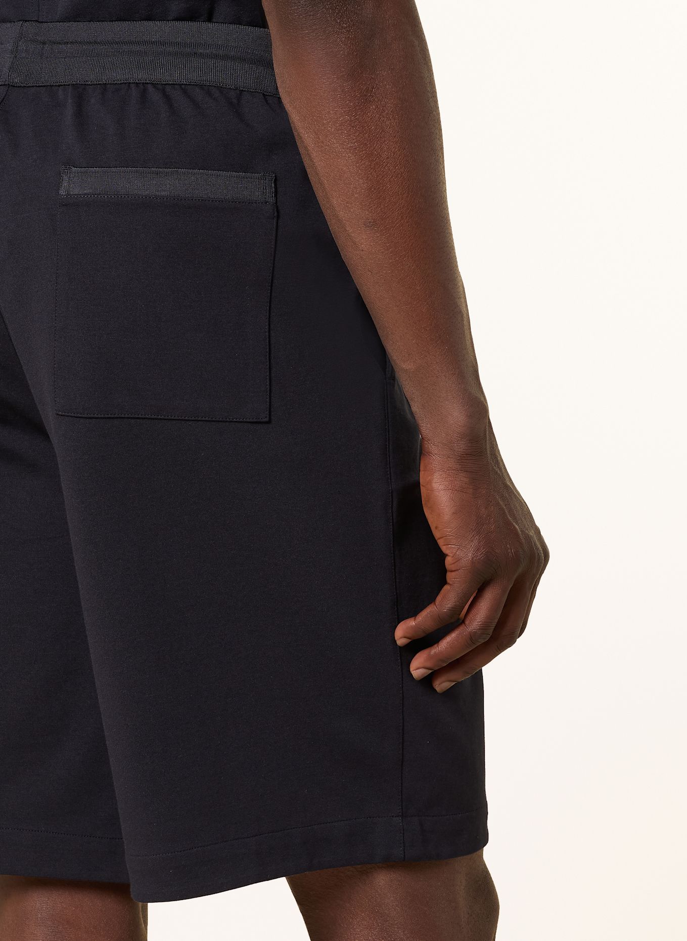 COS Jersey shorts: DARK BLUE