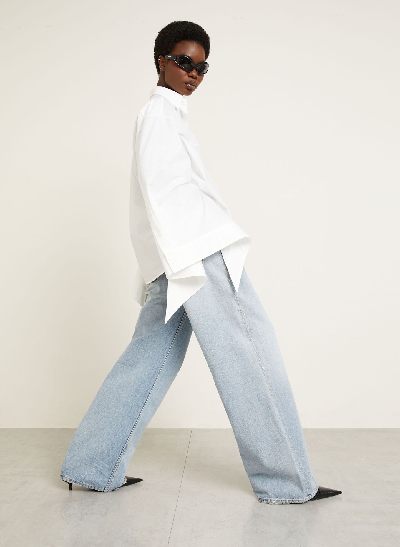 BALENCIAGA Wide Leg Jeans: 4200 LIGHT BLUE