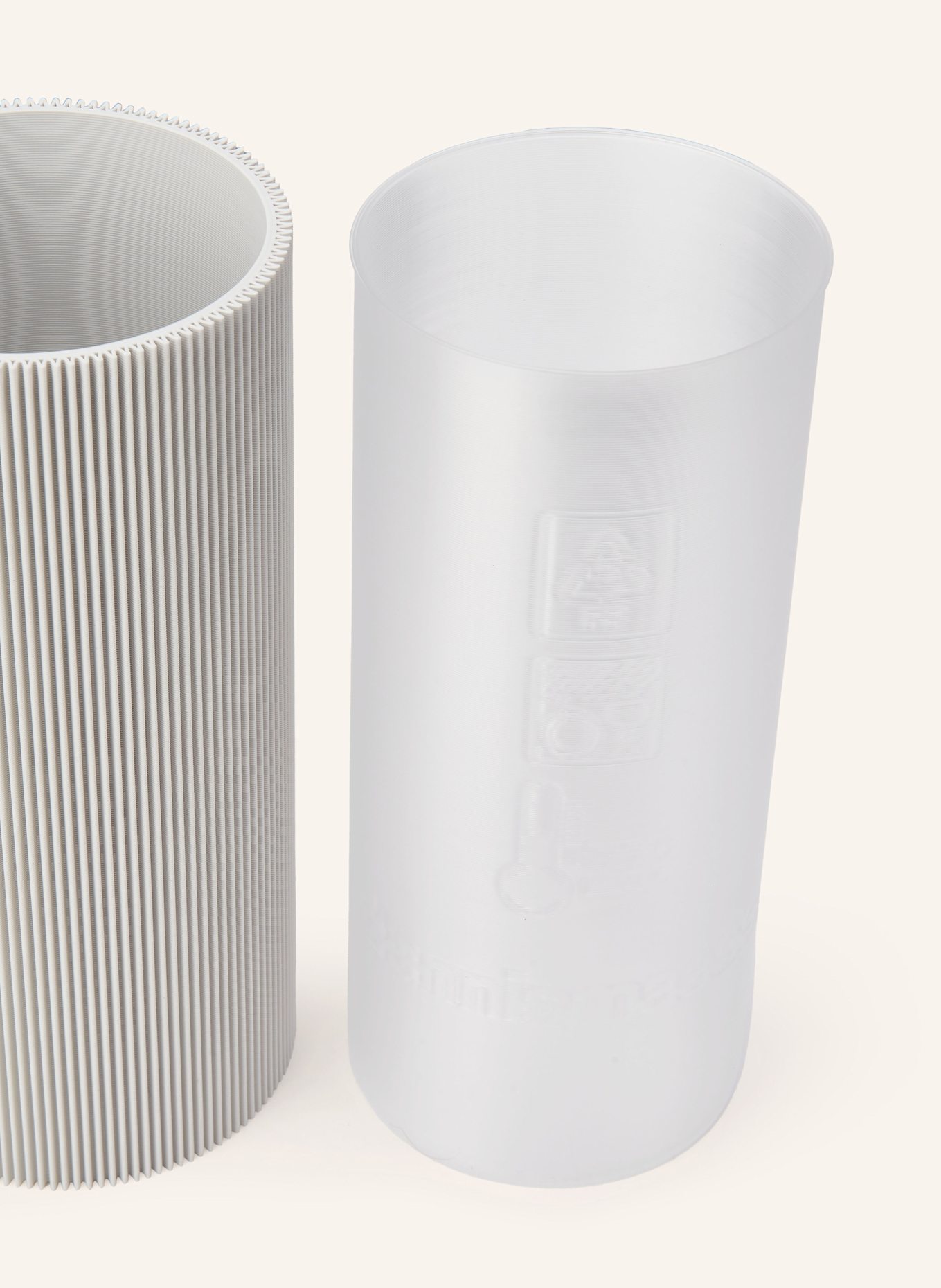 dennismaass Váza GERADE MEDIUM: BÍLÁ