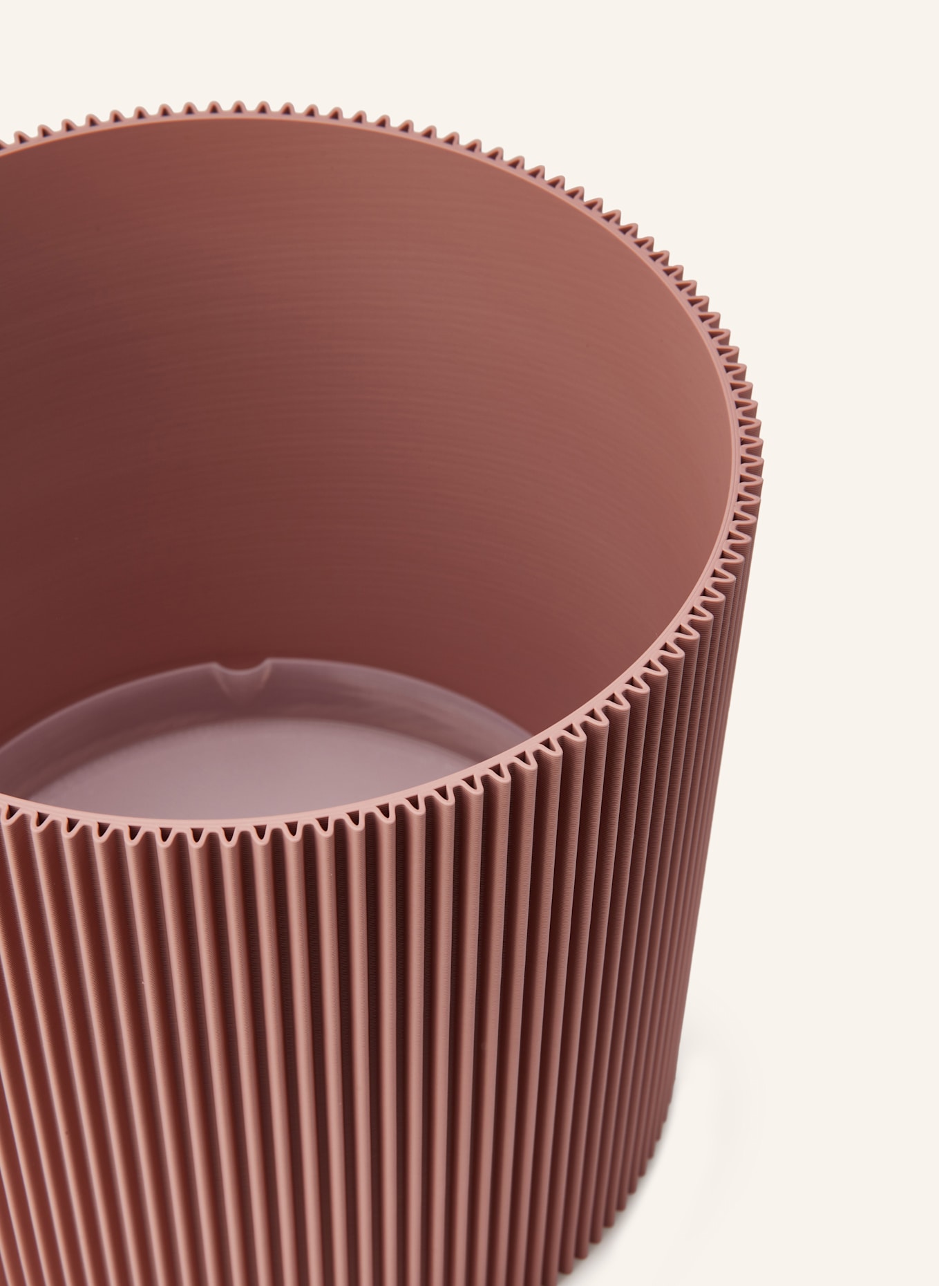 dennismaass Květináč GERADE MEDIUM: RŮŽOVÁ