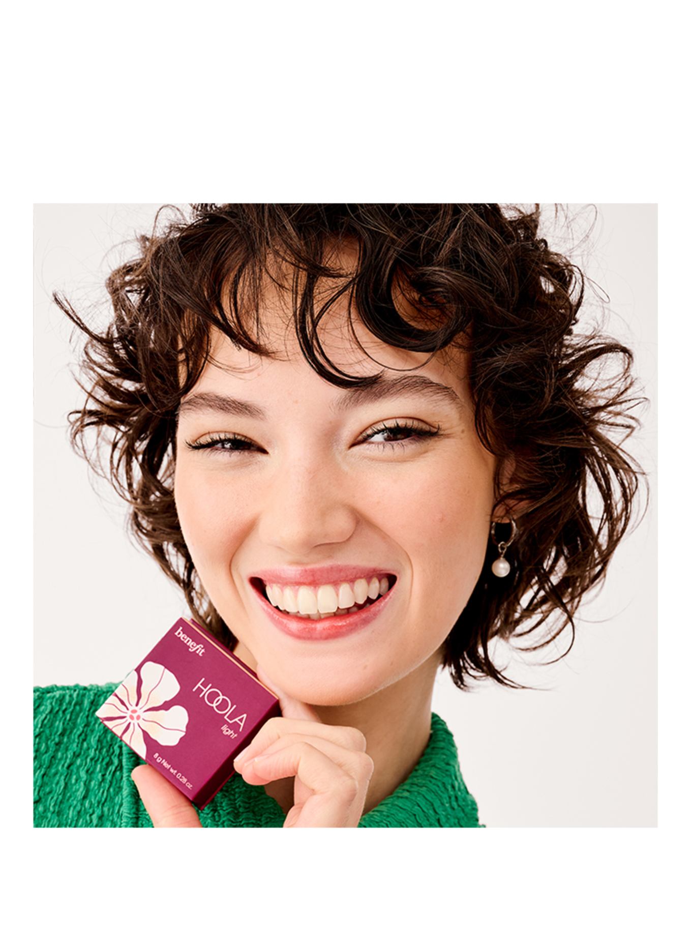 benefit HOOLA: LIGHT