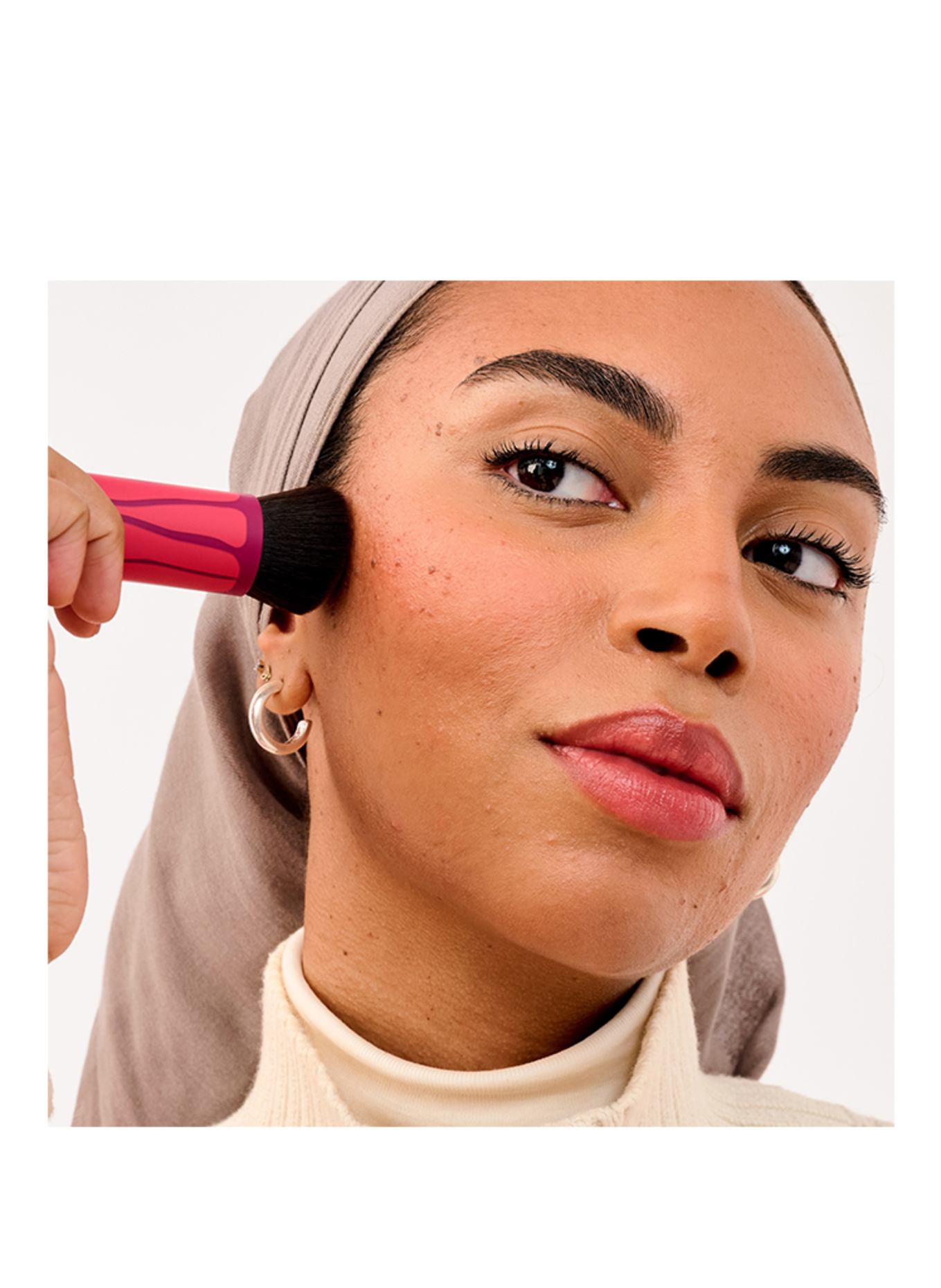 benefit HOOLA WAVEMAKER