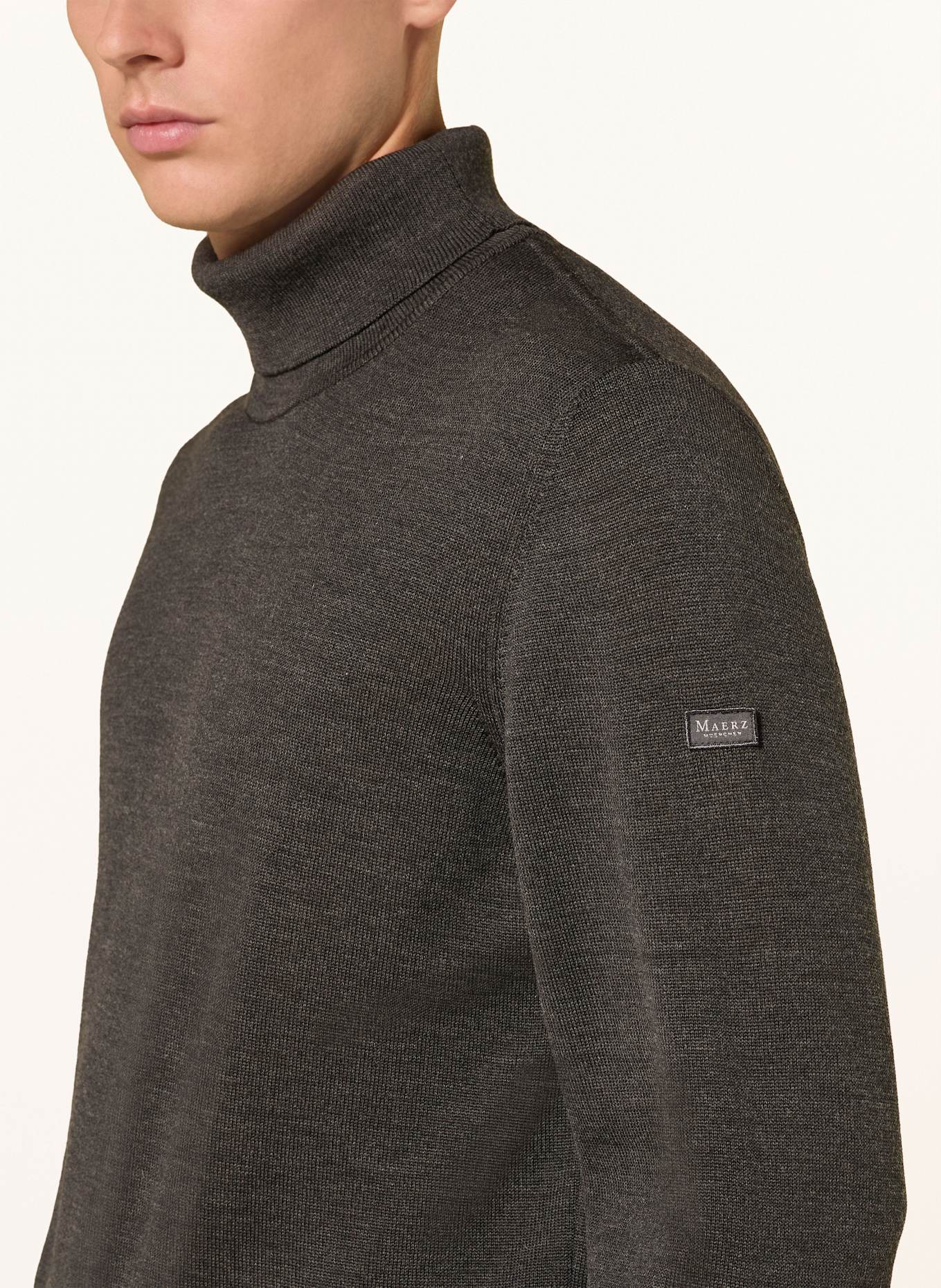 MAERZ MUENCHEN Rollkragenpullover: DUNKELGRAU