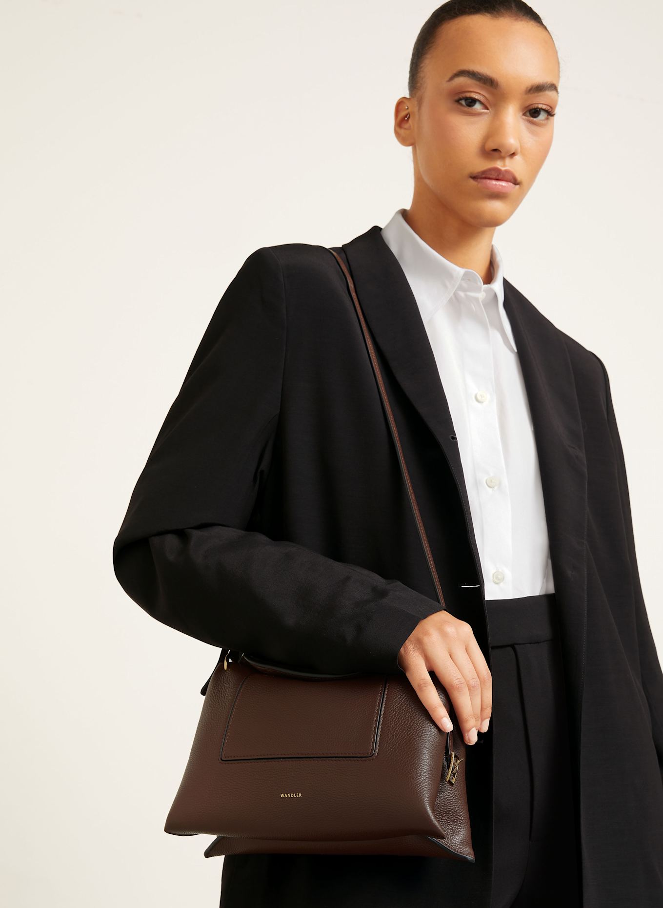 WANDLER Torba na ramię PENELOPE: CIEMNOBRĄZOWY
